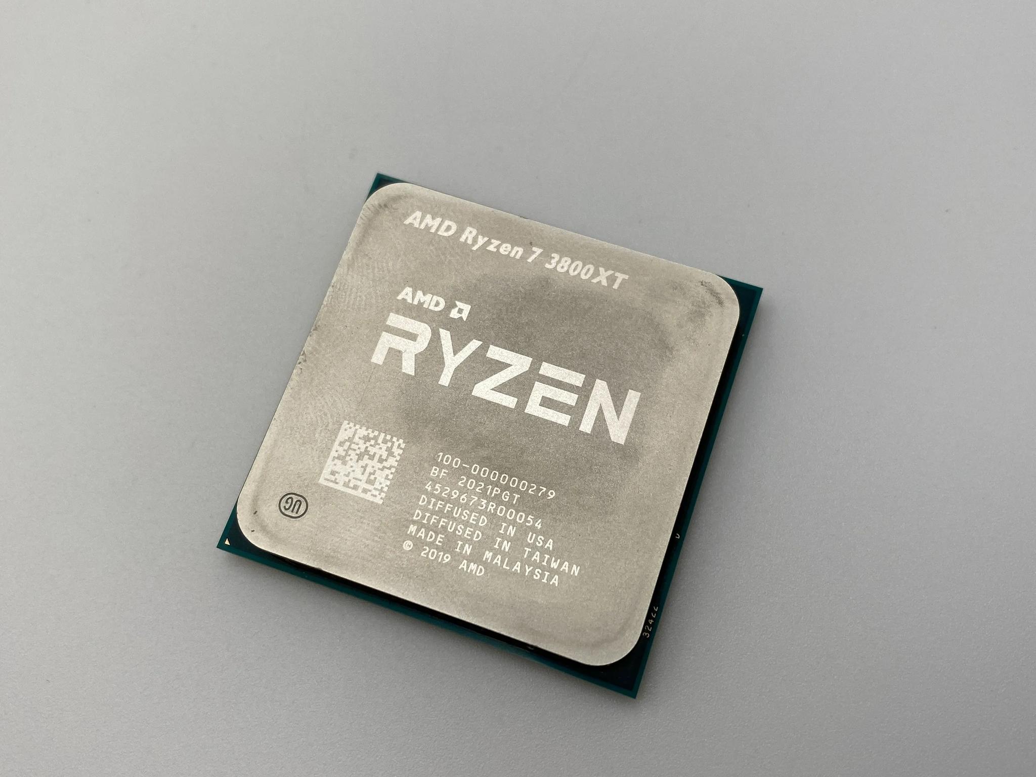 AMD Ryzen 7 3800XT Processor (4.7 GHz, 8 Cores, Socket AM4)