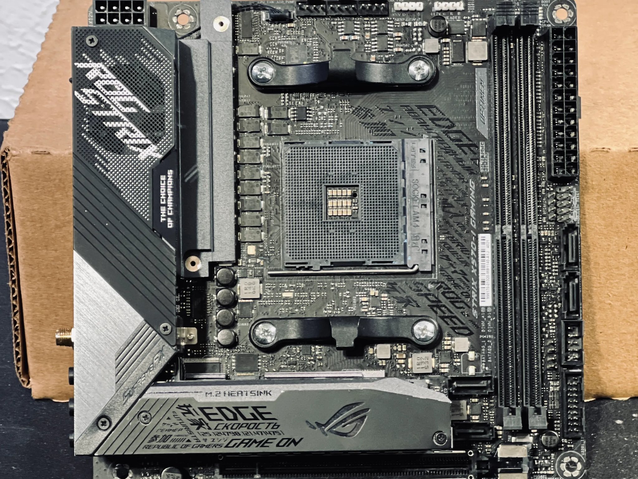 ROG Strix X570-I Gaming