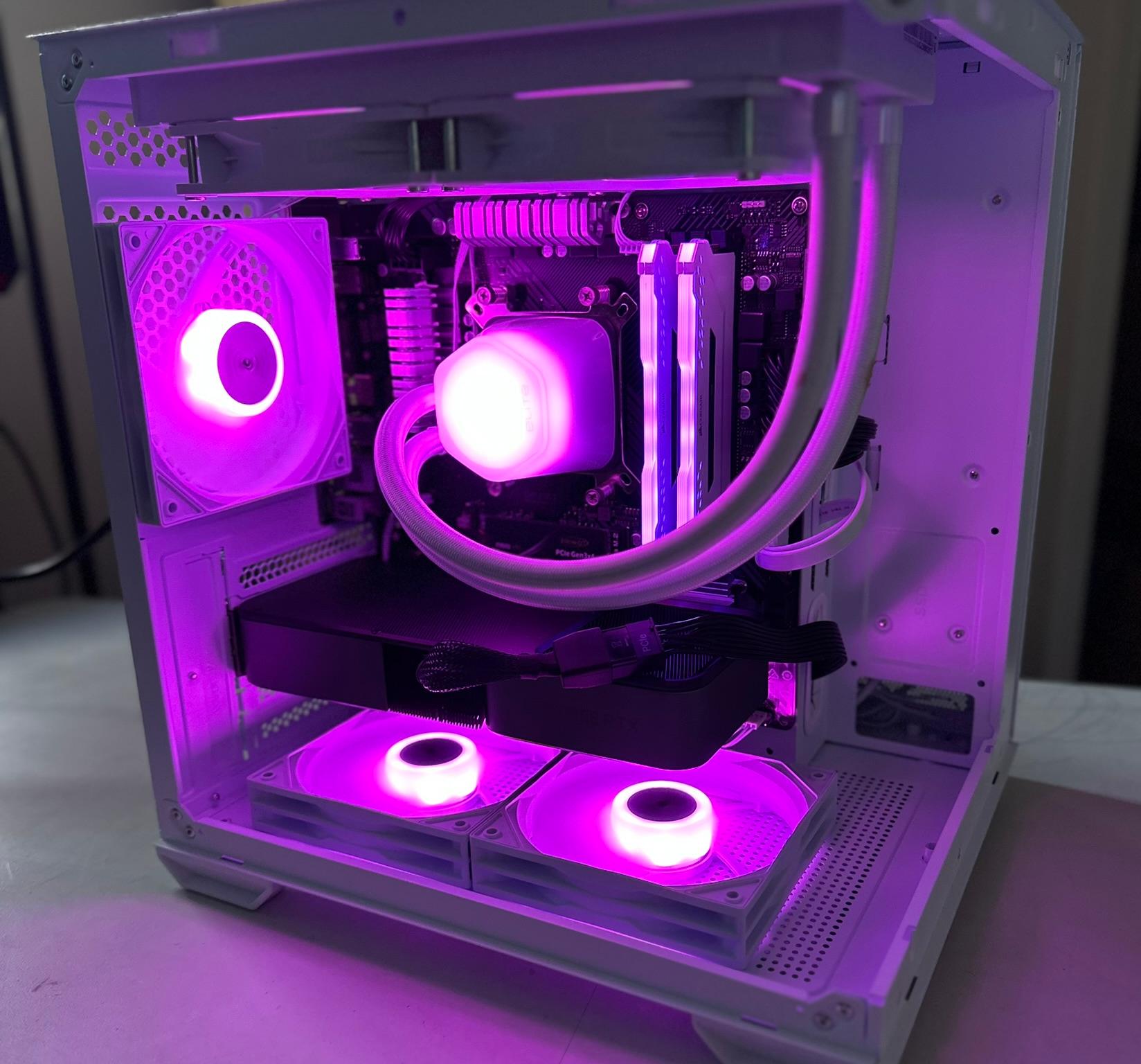 Ryzen 7 3700X / RTX 3070 / 512GB NVME / 32GB RAM