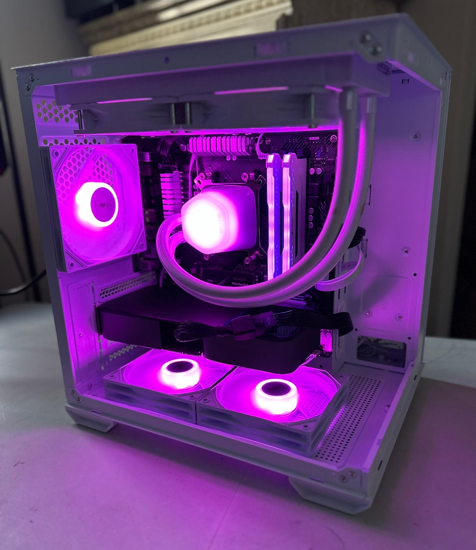 Ryzen 7 3700X / RTX 3070 / 512GB NVME / 32GB RAM