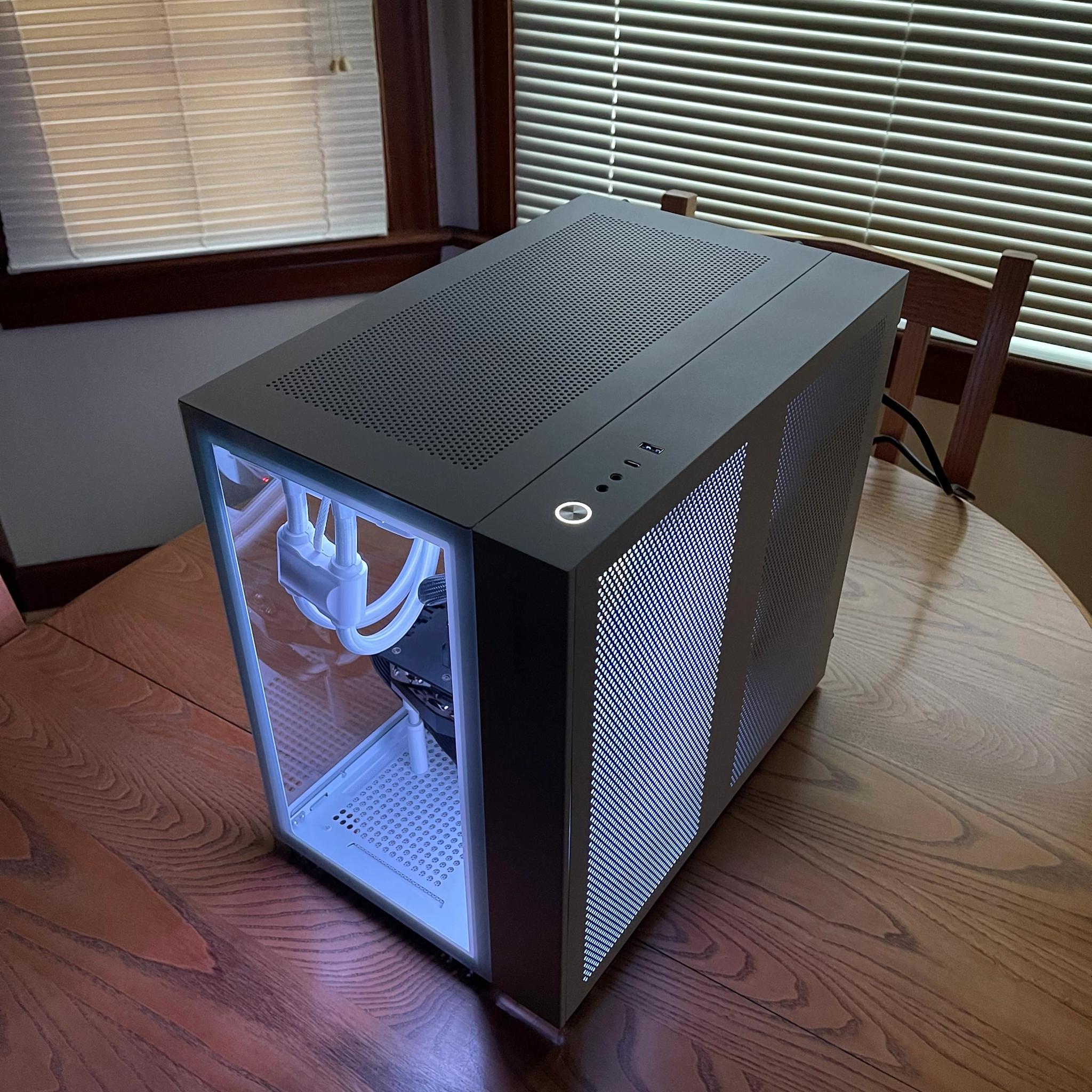 AM5 White High-end Gaming/Production PC: Radeon 7900XTX, Ryzen 9 7900X, 32gb DDR5, 2TB NVMe