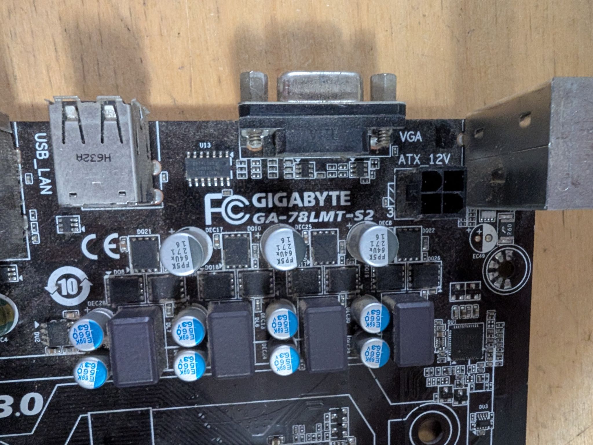 Gigabyte motherboard + AMD FX 4300 + 8GB DDR3