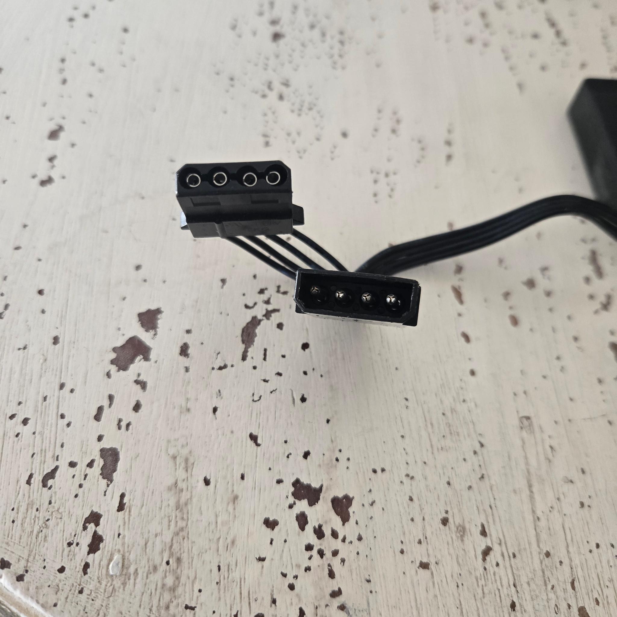 Rosewill Fan Hub with 2 Fans - Rainbow RGB