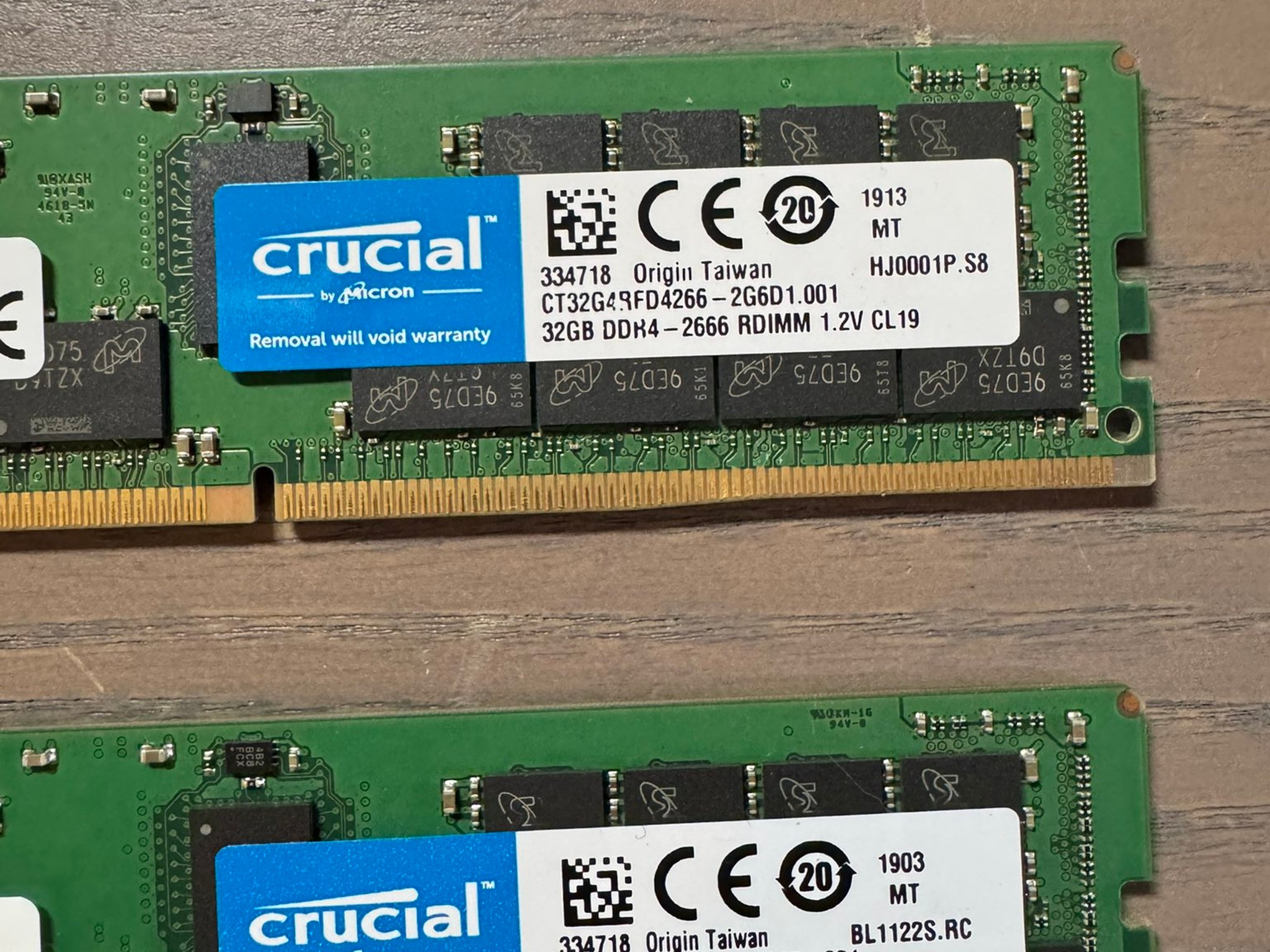 128GB - 4 x 32GB Crucial 2Rx4 PC4-2666MHz DDR4 ECC Reg Registered Server Ram