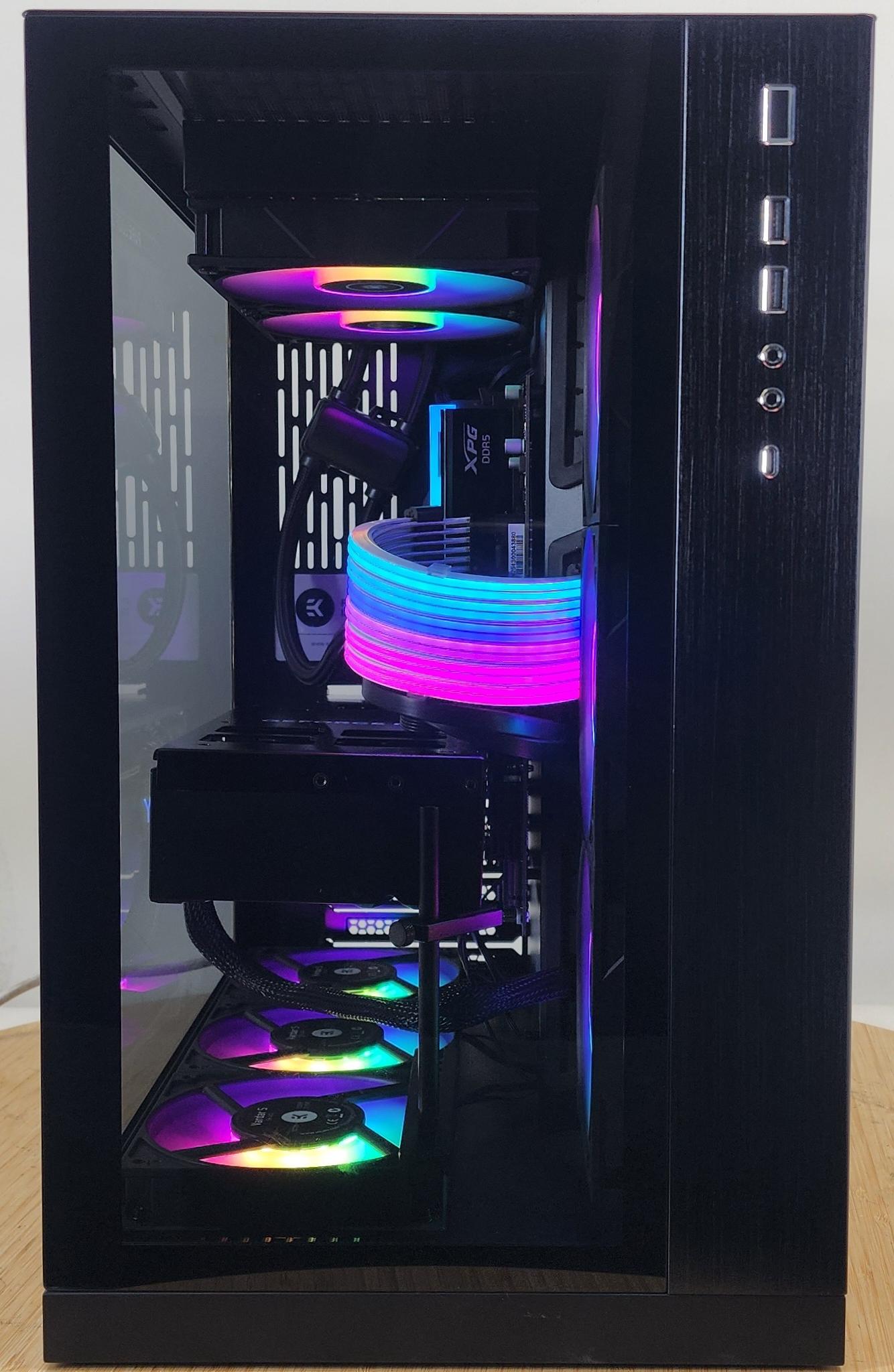 Gaming PC Ryzen 7 9800X3D 32GB RAM 1TB SSD RTX 4080 SUPER 16GB Win11 Computer