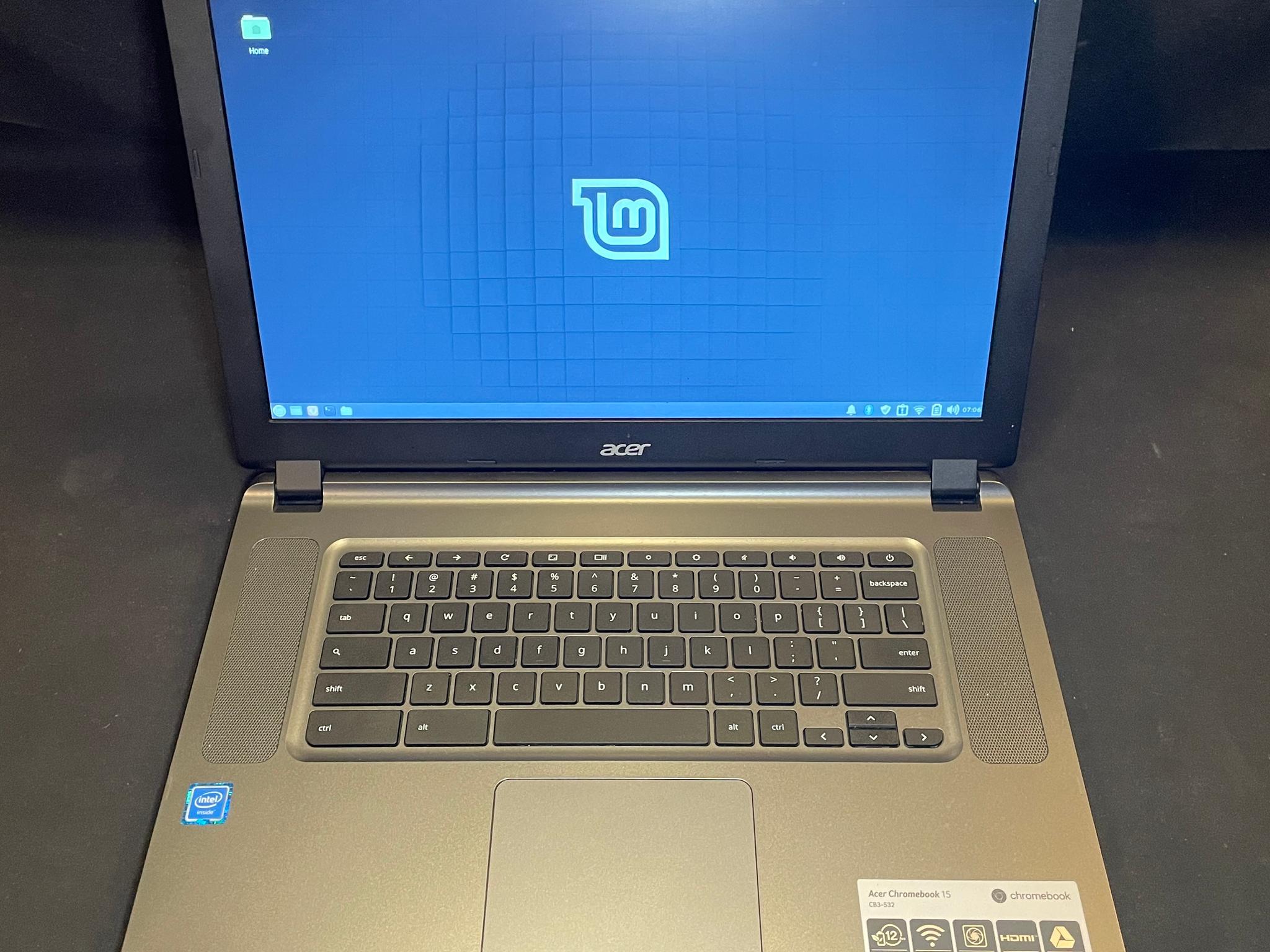Linux Mint Laptop 15 Inch
