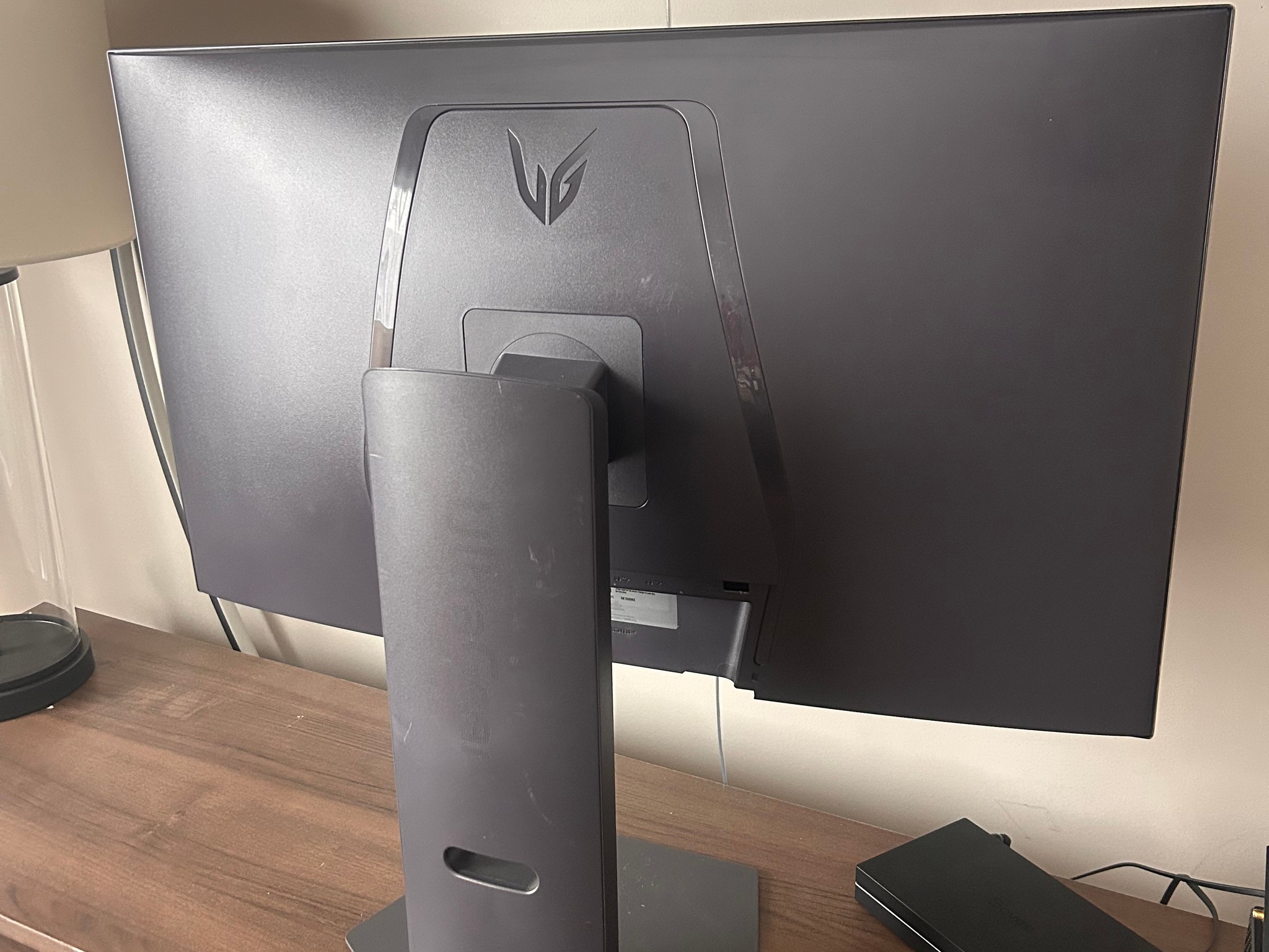 LG UltraGear OLED  32" 4K (3840 x 2160) 165Hz Gaming Monitor (32GX850A-B)