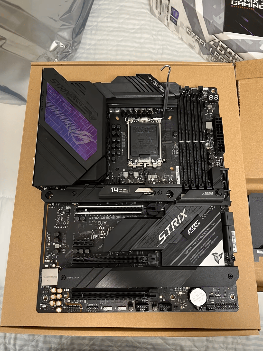 ASUS ROG Strix Z690-E Gaming Wi-Fi DDR5