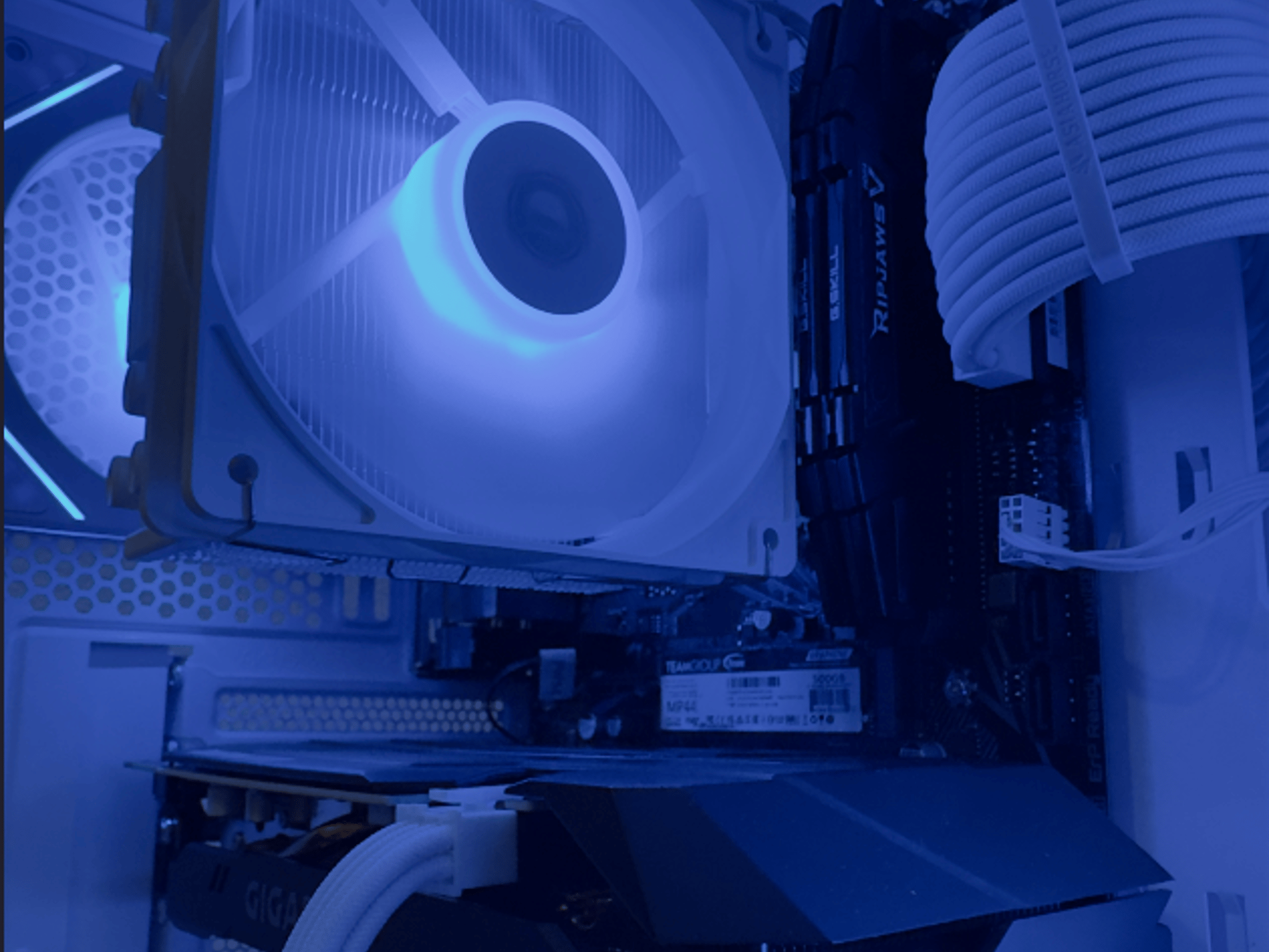 ⚪️ White RTX PC ⚪️