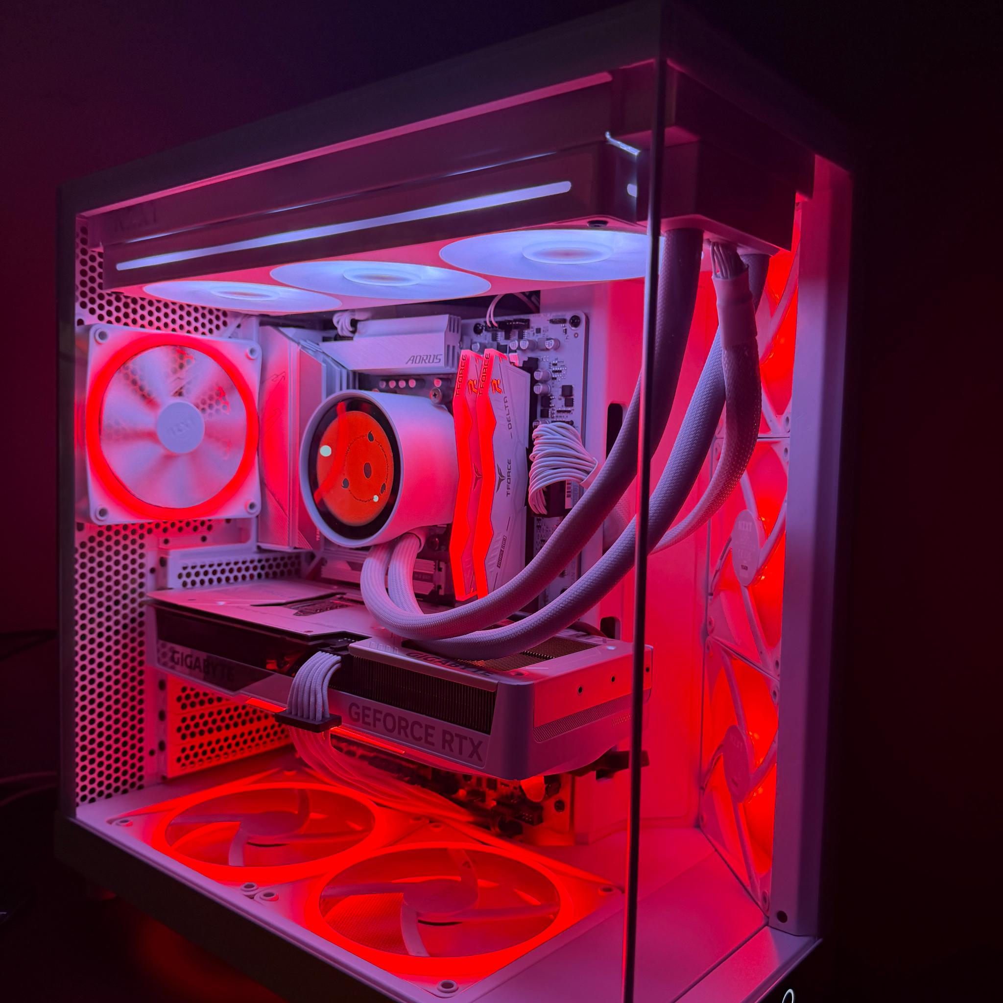 New All-White RTX 5070 Ti Gaming PC | 7800X3D | 32GB DDR5 | 2TB 990 Pro