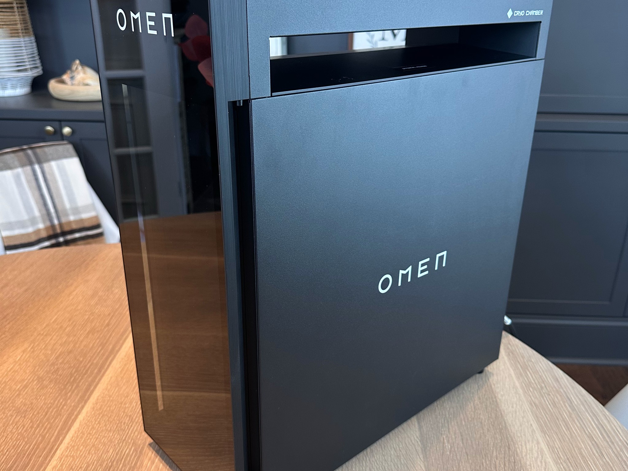 Brand New HP Omen 45L Ryzen 9950X3D, RTX 5090, 32GB, 1TB M2, 1200W