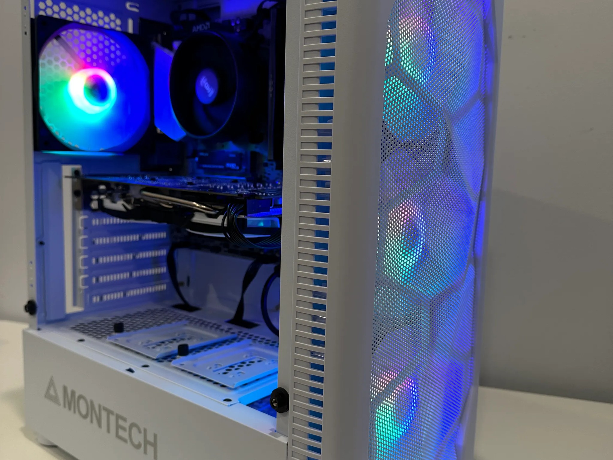 🎮🍭 Gaming PC🎮🍭 -MSI RX 580 ARMOR 4GB-AMD RYZEN Ryzen 3 3100 4/8 CT-16GB DDR4 RAM-512GB NVME