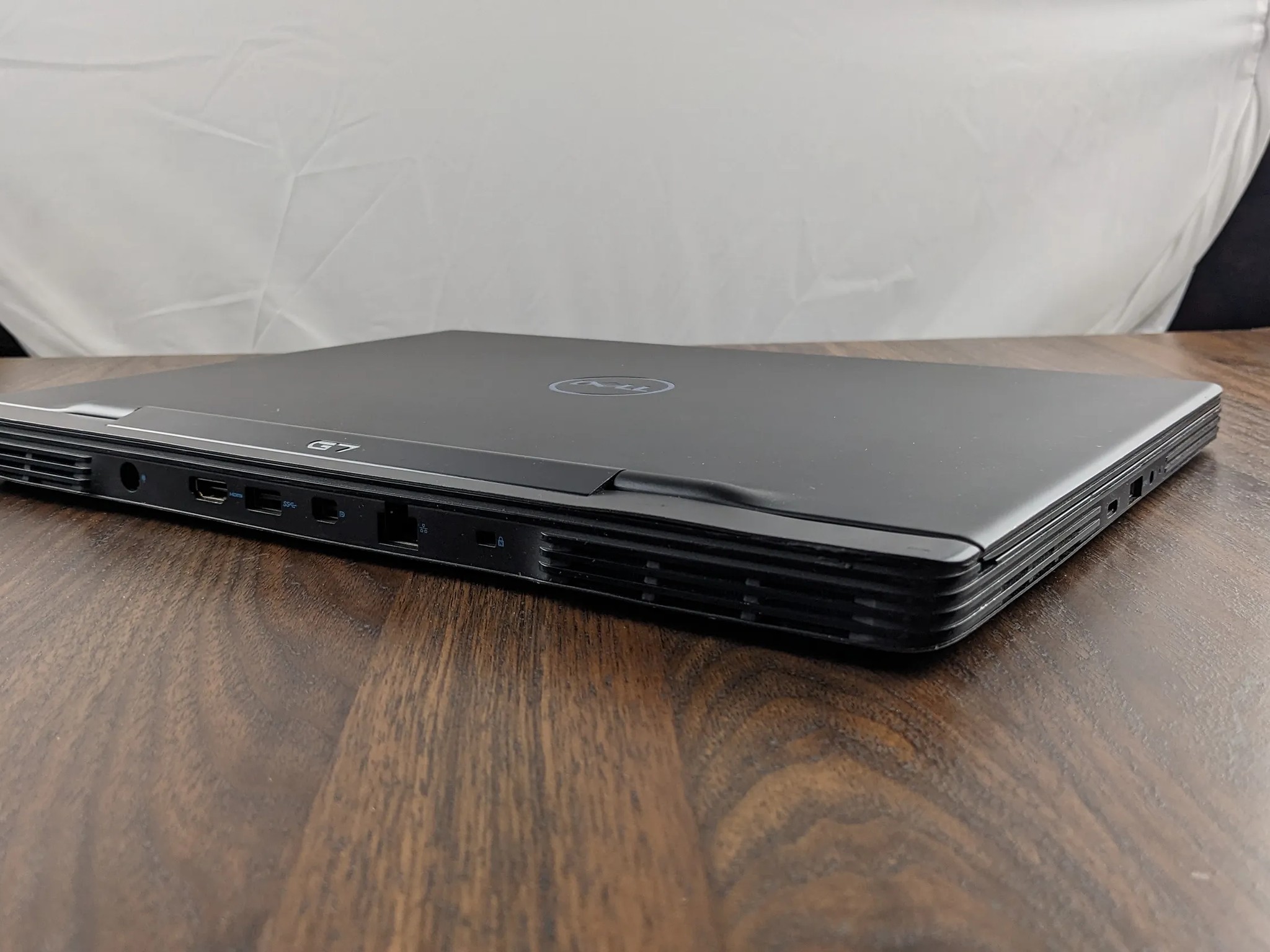 Dell G7 15.6" GTX 1660 Ti  i7-9750H 16GB 2666mhz 1TBNVMe 1TB HDD