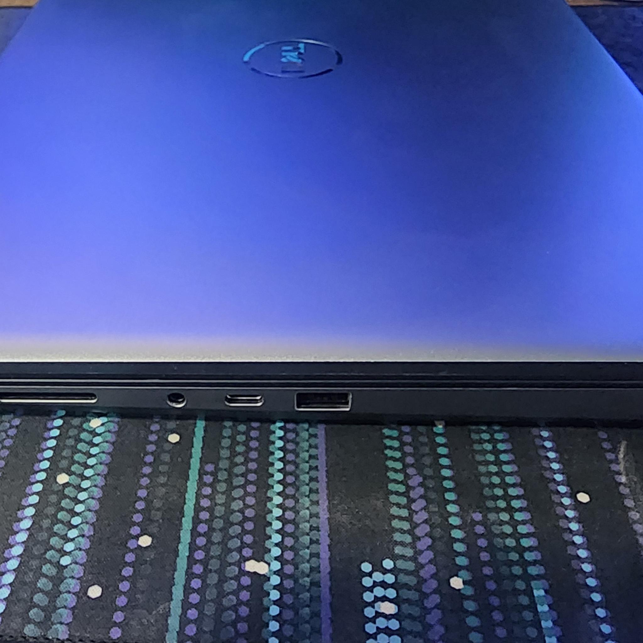 Dell Precision 7670 16' (RTX A4500 16GB VRAM,512G SSD,12850HX,32GB RAM) Warranty