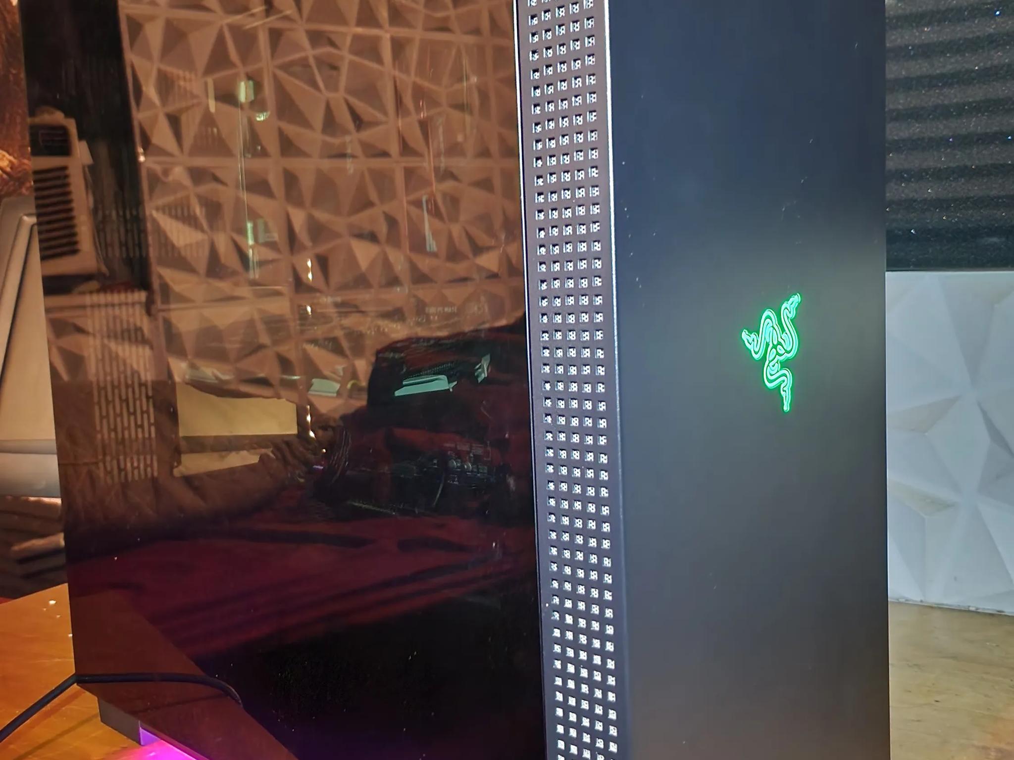 Gtx 1070 | Ryzen 5 1600 | Razer Tomahawk build