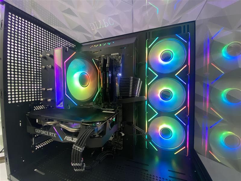New Year New PC | intel i7 8700K| RTX 2060 Super 8GB| 16GB DDR4| 500GB SSD | Win11| Free Shipping!