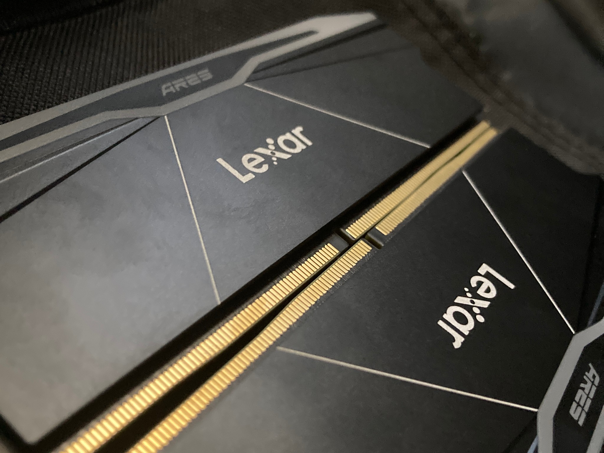 32gb ddr5 6000 Lexar ARES 2nd gen 288-pin