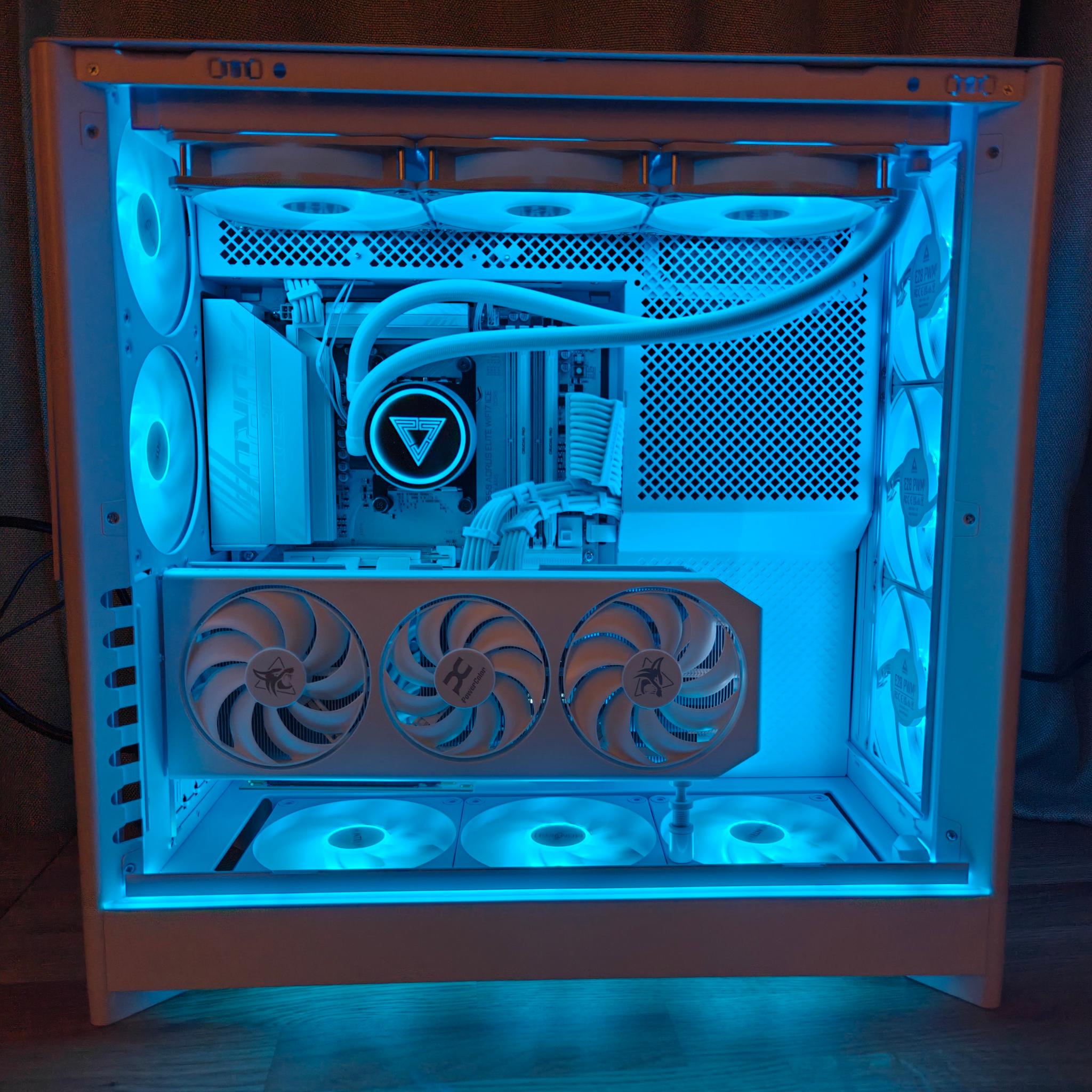 Custom Gaming PC - Ryzen 7 7800X3D, Spectral White RX 9070 XT, 32 GB DDR5 6400mHz, 2 TB Gen4 NVME