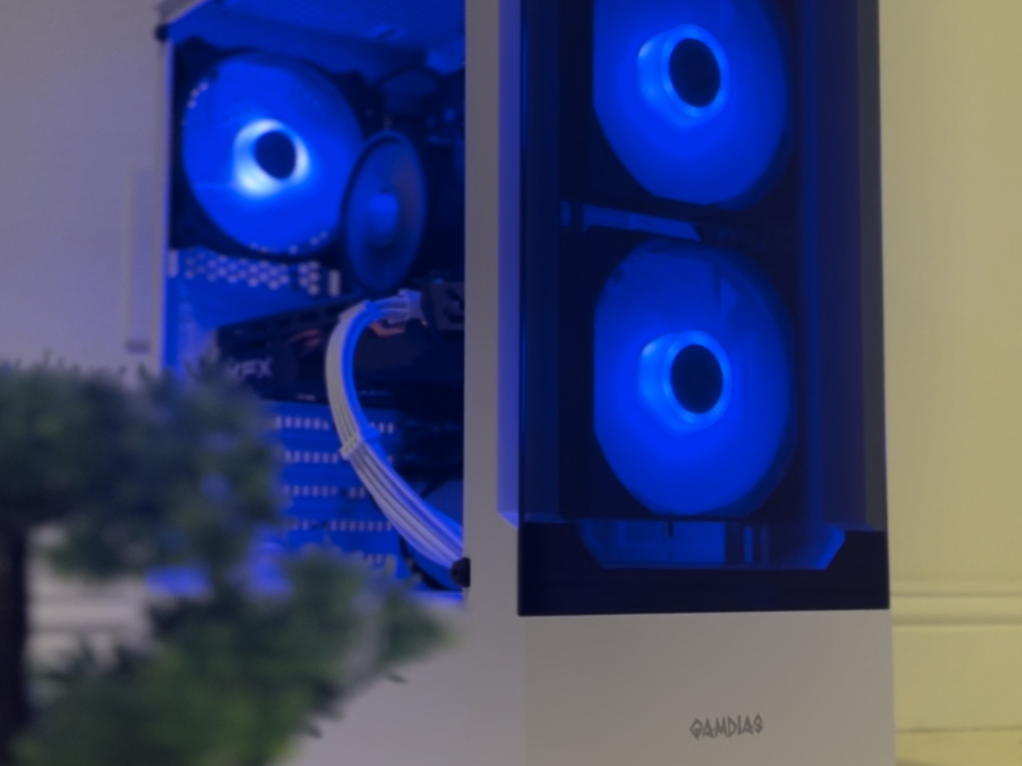 ❄️ Budget | RX 580 | i7 Equivalent | 16GB RAM | 512GB SSD