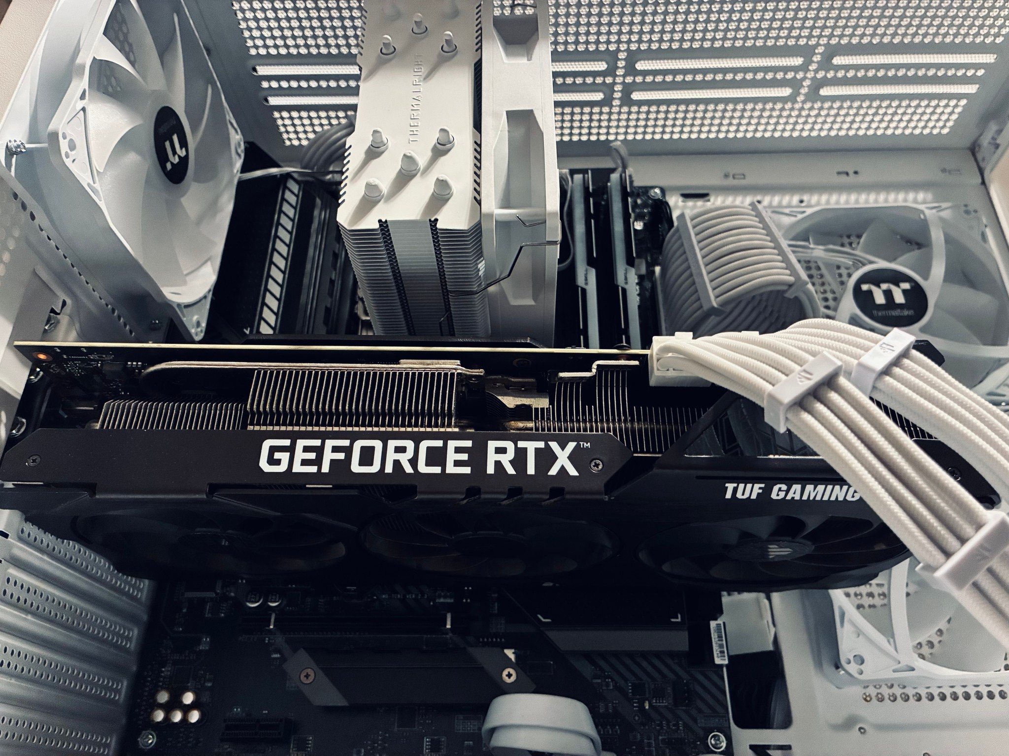 Pro Gaming PC |RTX 3080 12GB // Ryzen 3700x // 32GB DDR4|