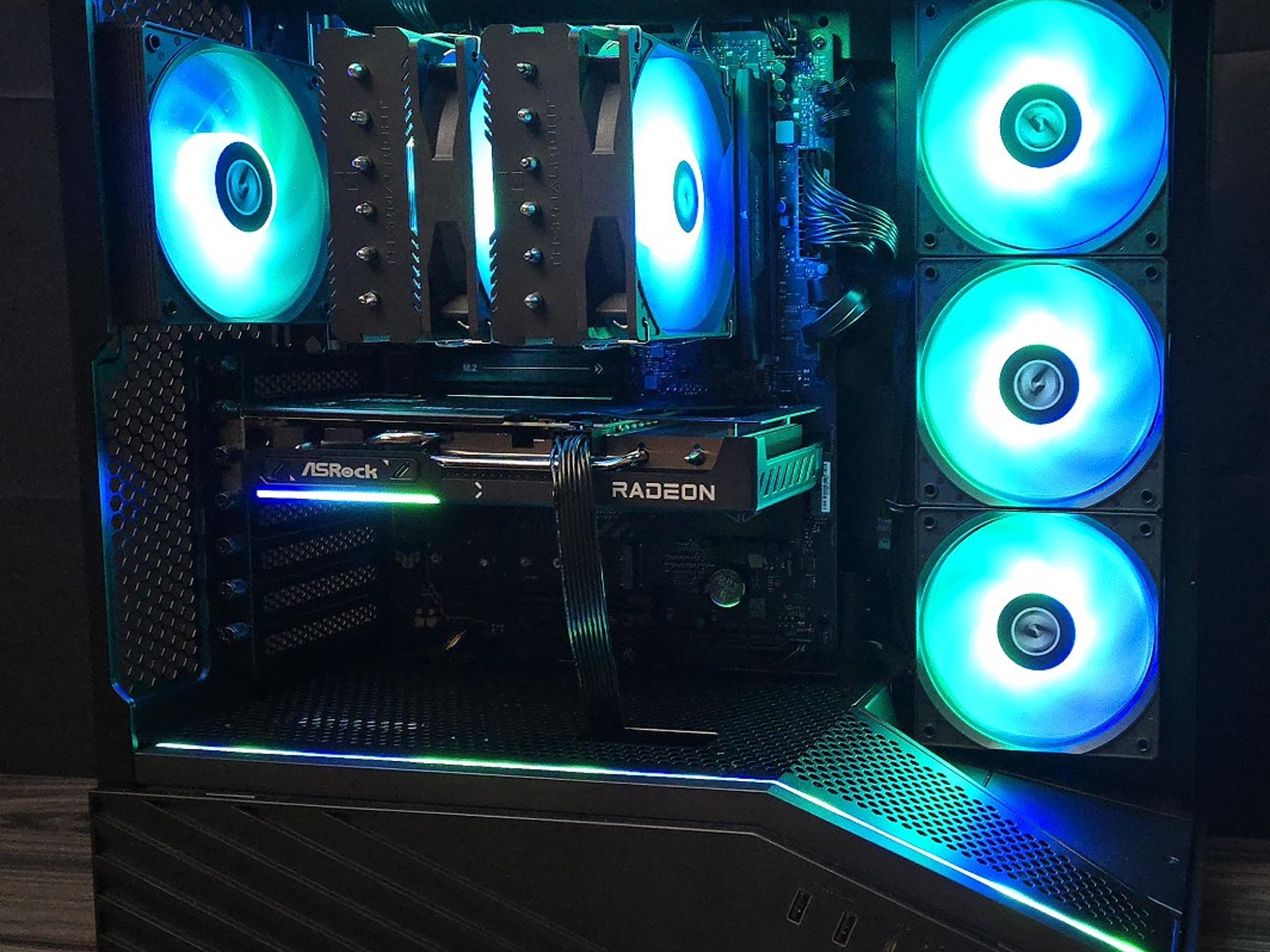 Ryzen 7 7700X - RX 9060 XT 16GB - 32GB DDR5 6000 Corsair - 1TB Samsung 990 Evo Plus NVMe