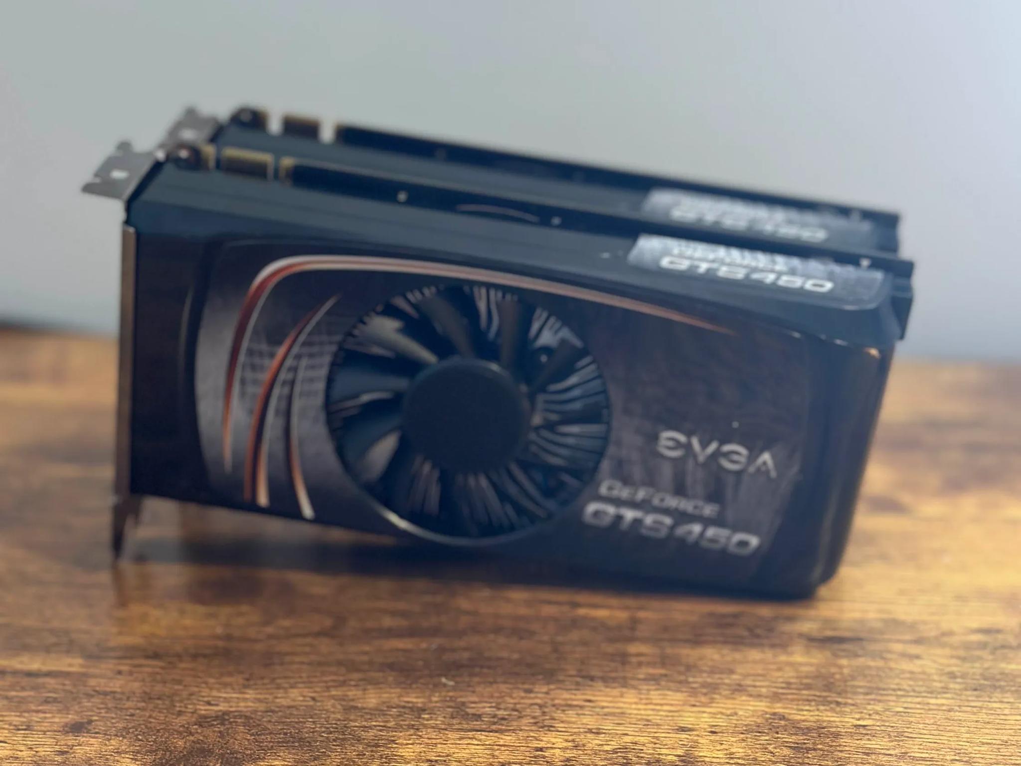 2X EVGA Nvidia Geforce GTS 450 1GB GDDR5 Graphics Card W/ SLI Bridge