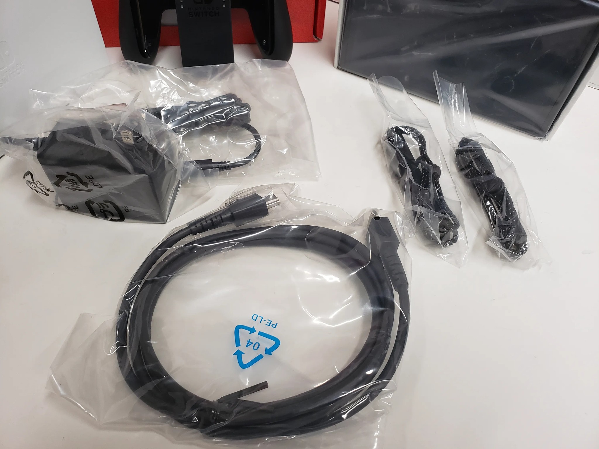 Nintendo Switch OLED Model w/ White Joy-Controllers