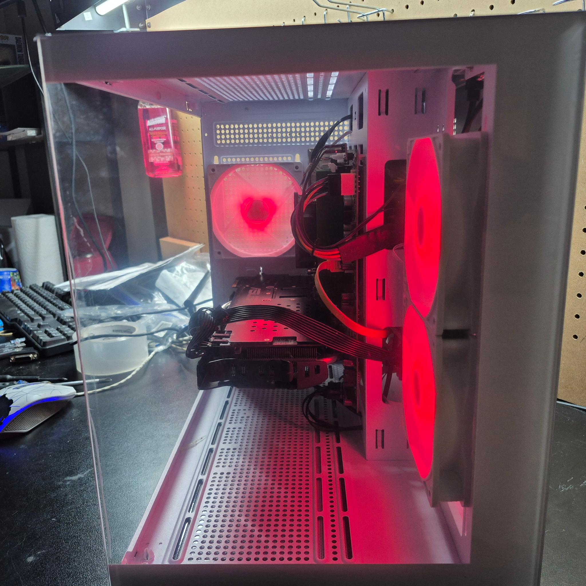 120 FPS Fortnite | Xeon (same as i7-6700), 12GB DDR4, 500GB SSD, GTX 980, Wifi, Win11, RGB