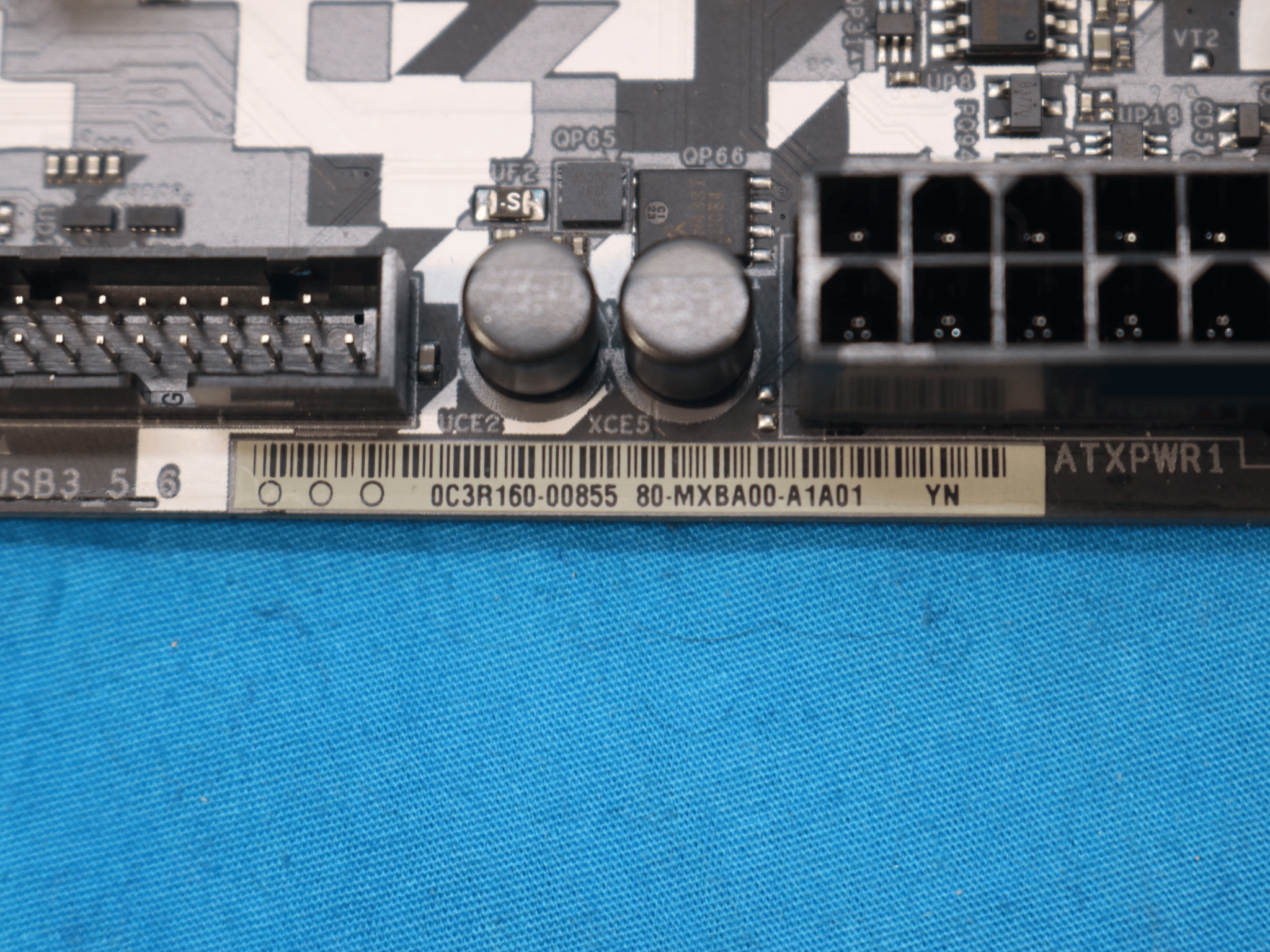*Newest BIOS* ASRock B450 Steel Legend AMD Socket AM4 DDR4 ATX RGB Desktop Motherboard & I/O Shield