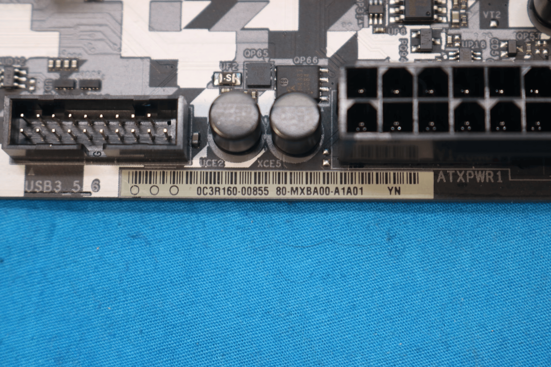 *Newest BIOS* ASRock B450 Steel Legend AMD Socket AM4 DDR4 ATX RGB Desktop Motherboard & I/O Shield