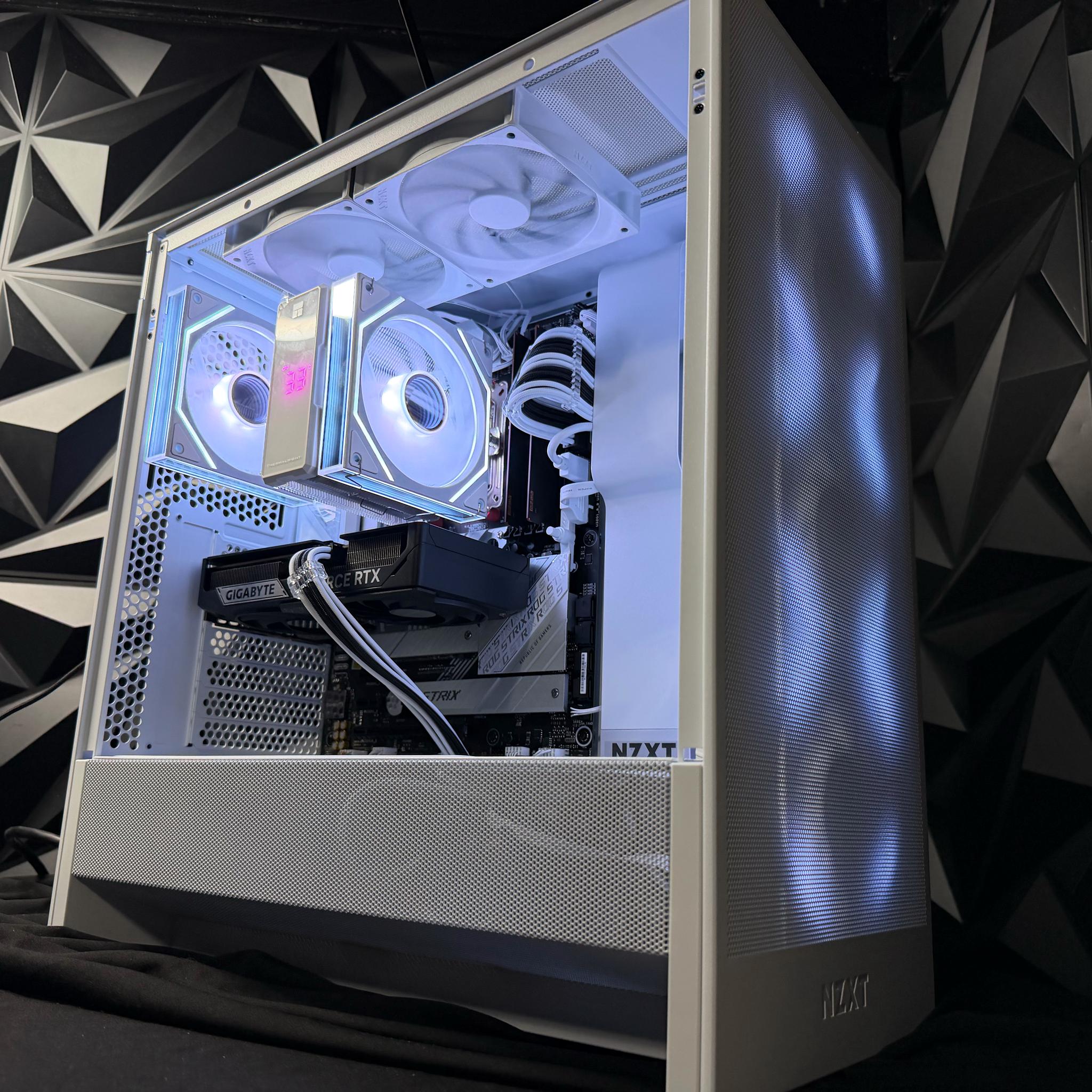 ❄️⚔️ ICE KNIGHT ⚔️❄️ Ryzen 5 7600X| RTX 5060Ti| 1.25 TB NVMe| 16 GB DDR5| 650 W PSU