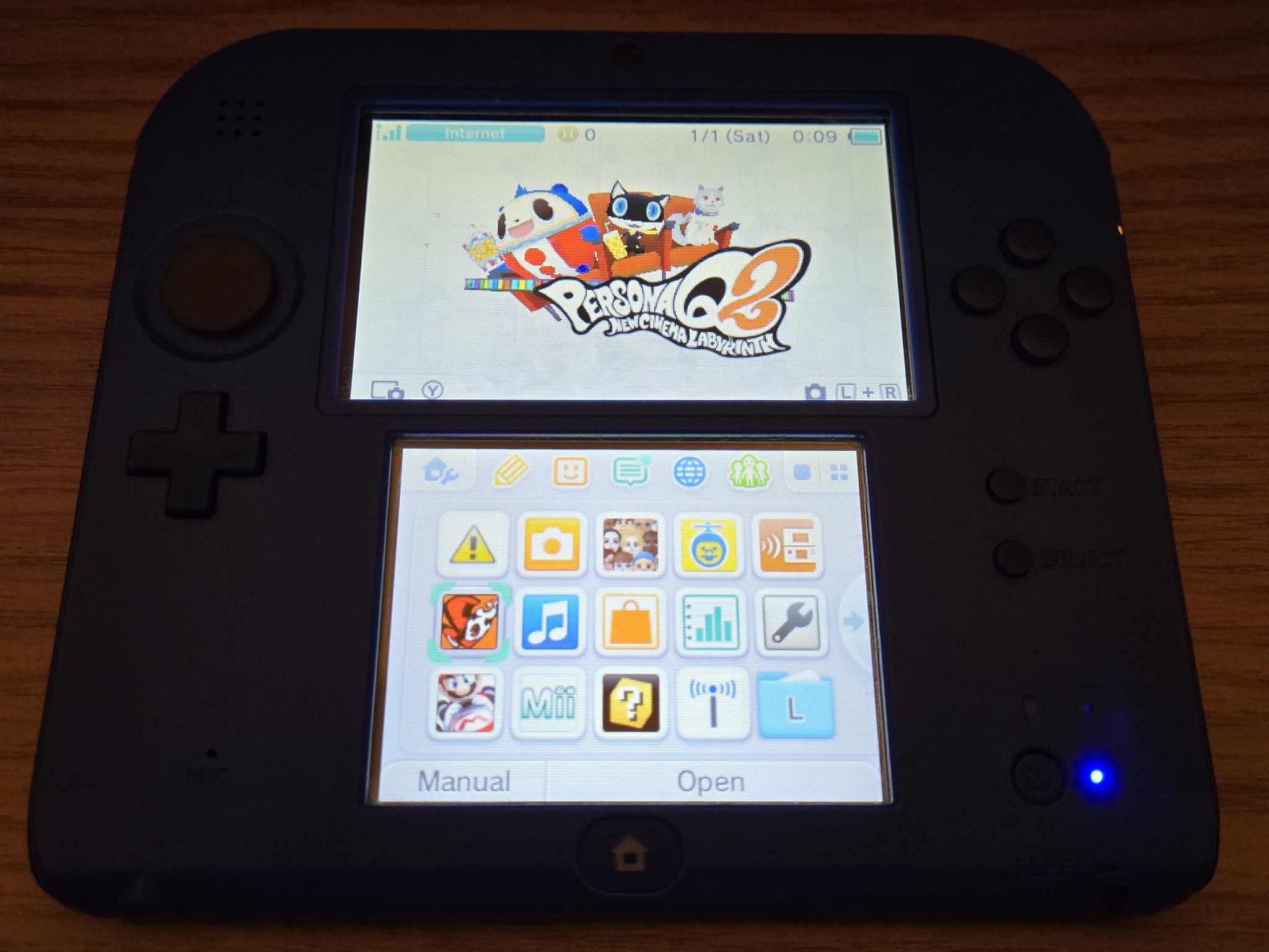 CUSTOM REFURBISHED Nintendo 2DS Blue/Black Handheld Console