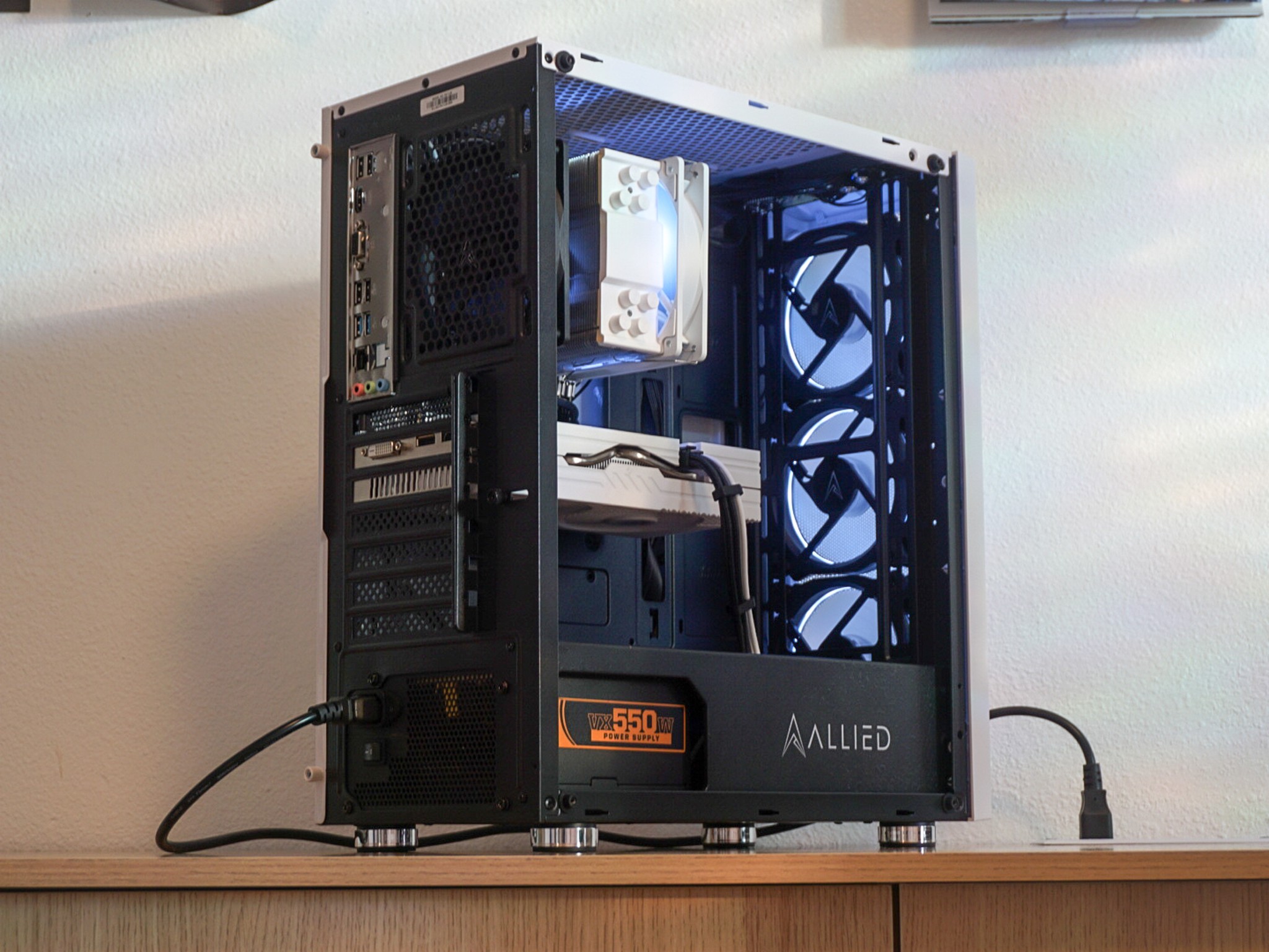 WK7 - Intel i7-7700k / RX 580 8GB / 16GB RAM DDR4 / 512GB NVMe SSD – Budget Gaming PC