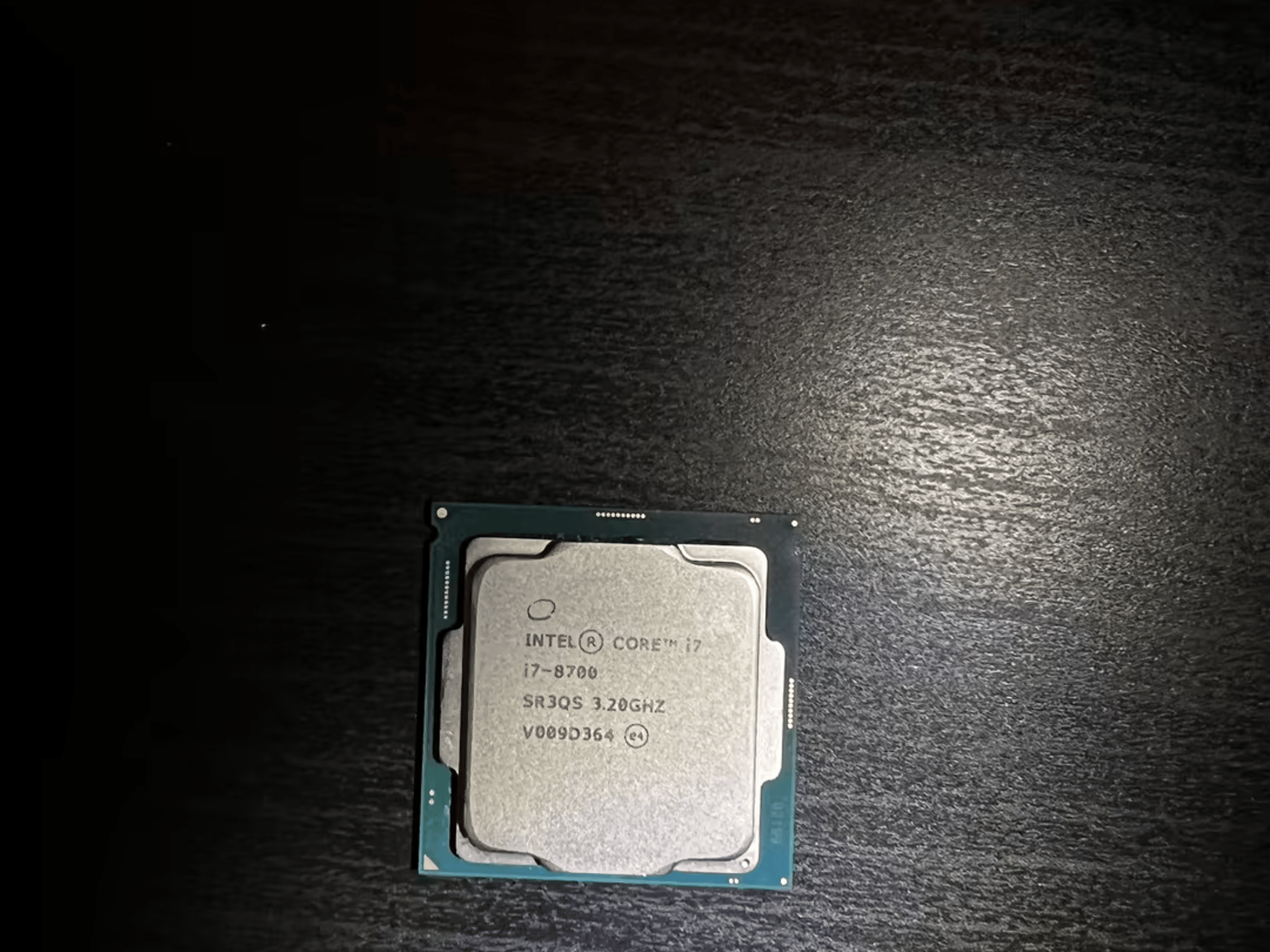 LIKE NEW INTEL CORE I7-8700 6 CORE 3.2 GHz
