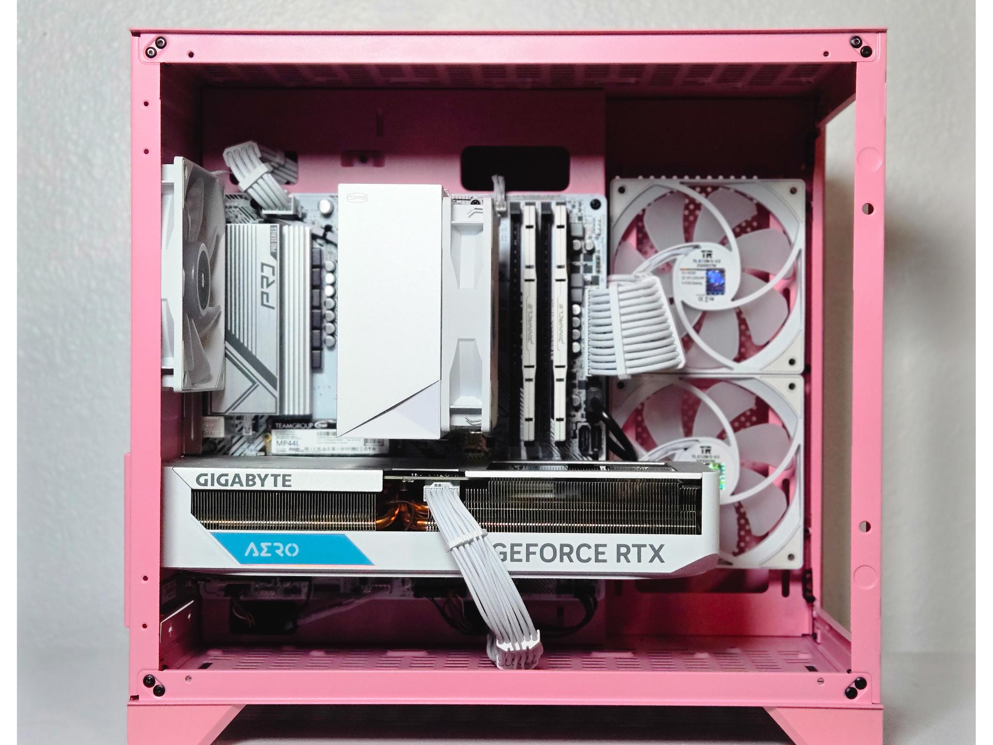 RTX 4070 | Ryzen 7 5700X3D | Wi-Fi | Pink Gaming PC