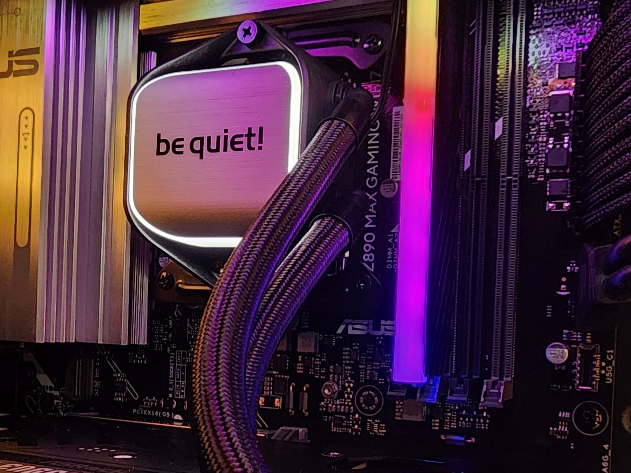 Gaming PC Ultra 5 250KF 16GB RAM 1TB SSD RX 9060 8GB Windows 11 Computer