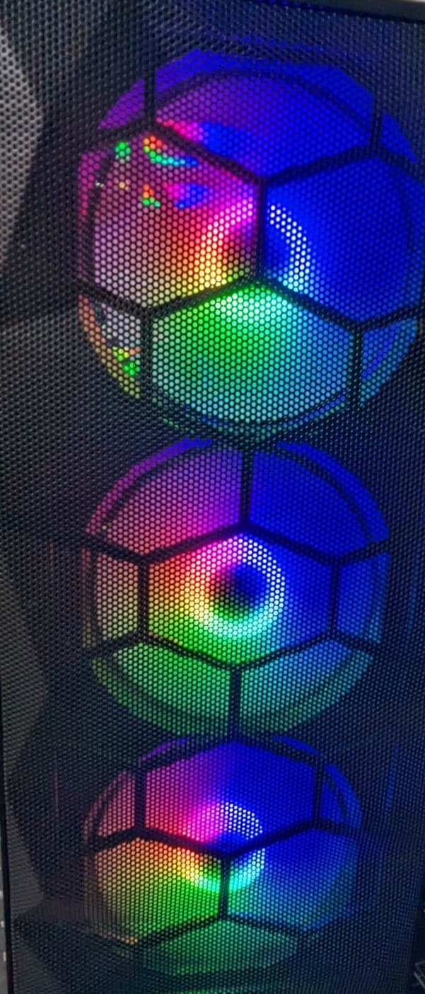 UCW Ready To Play Gaming PC: Custom Q170 Build (i7-7700 + RTX 2080)