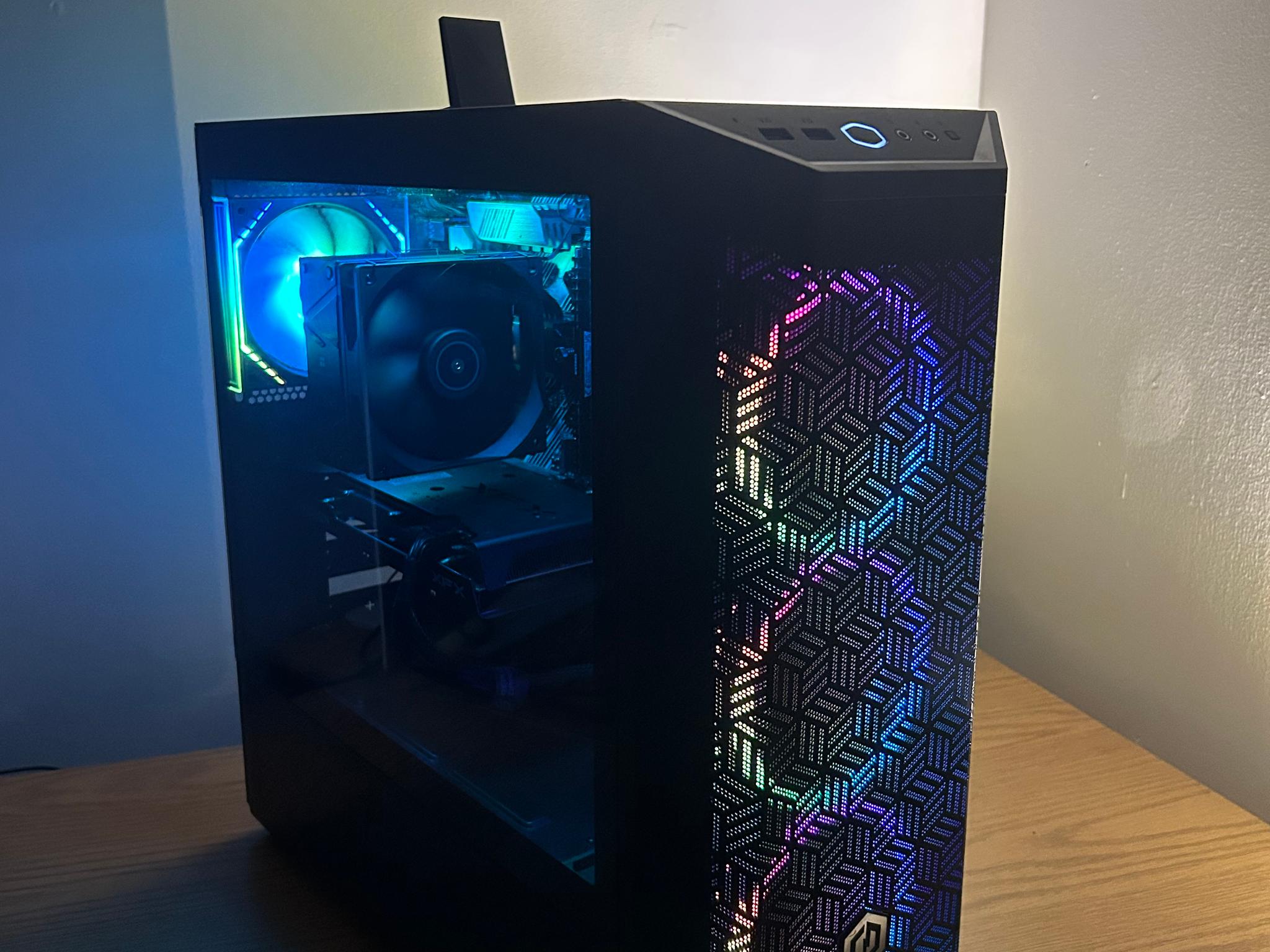 Radeon RX 7600 Custom Gaming PC - Ryzen 7 5700X
