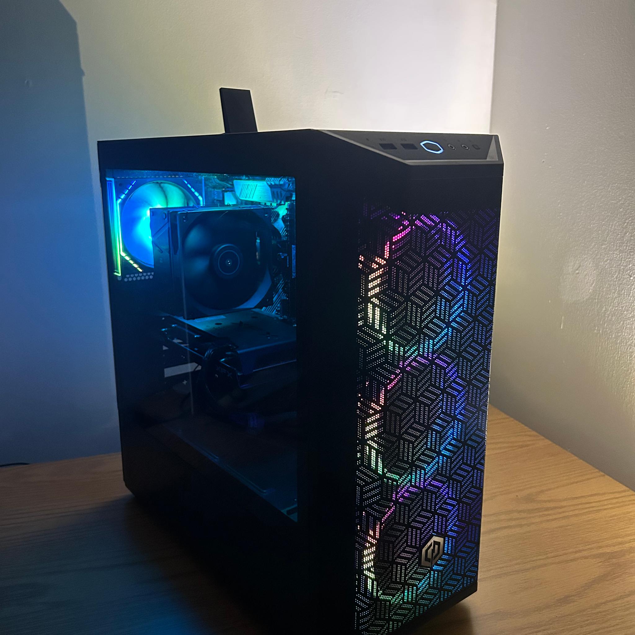 Radeon RX 7600 Custom Gaming PC - Ryzen 7 5700X