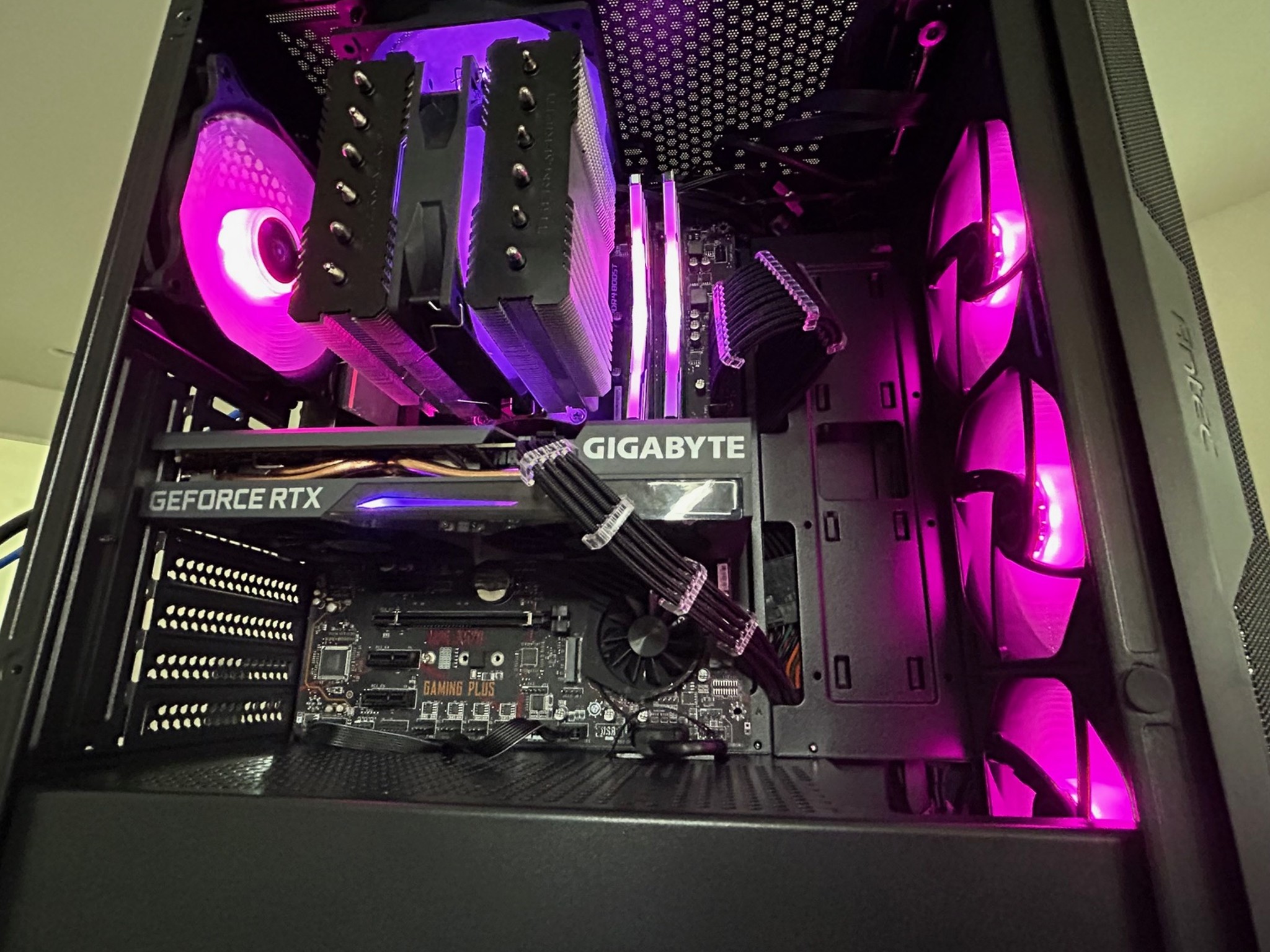 🎁Ultra Performance! RTX 3060 Ti | Ryzen 7 3700X | 1TB SSD | 16GB RAM | High End Gaming/Streaming PC!