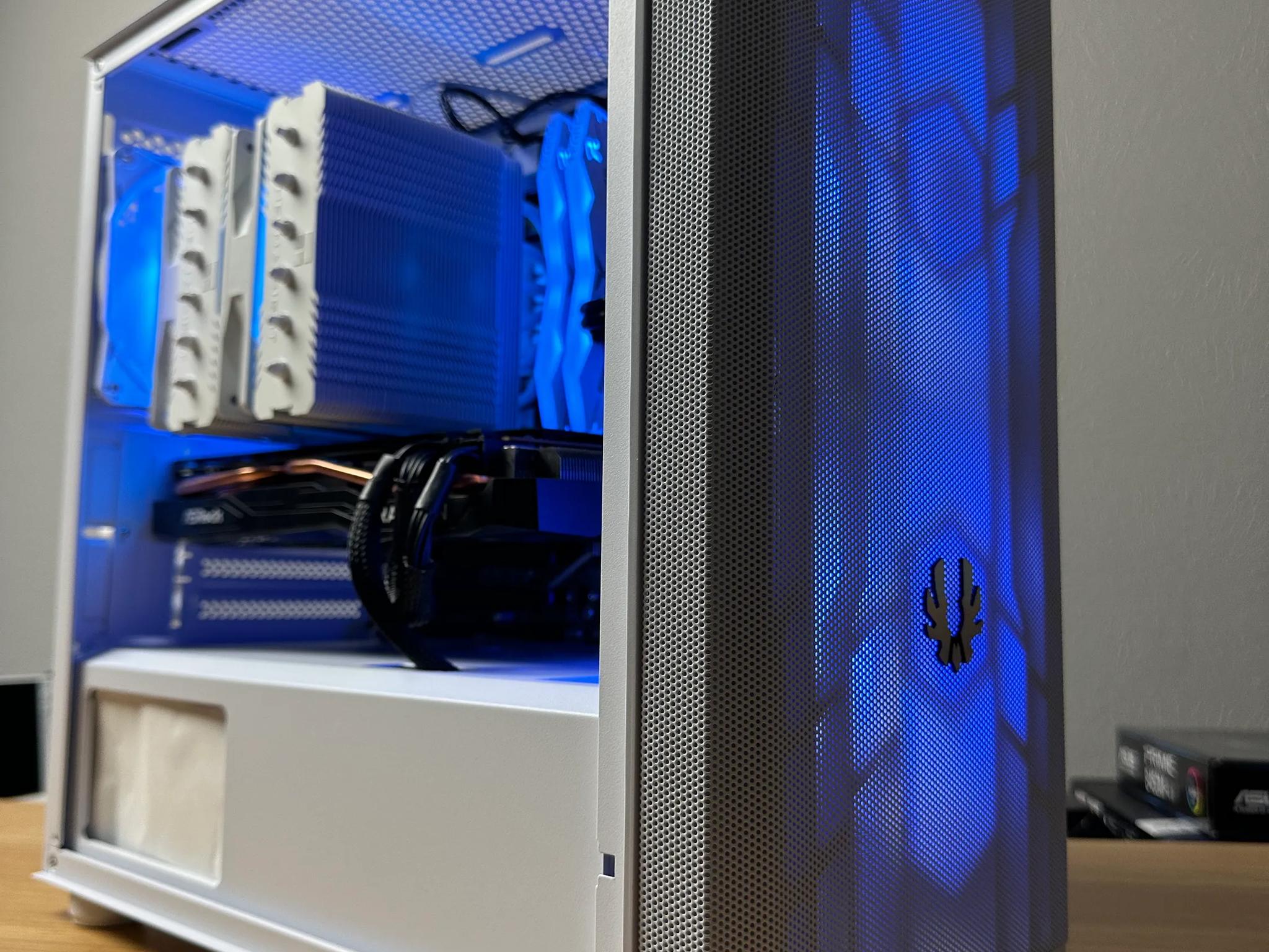 6700XT + Intel Core 12600KF + 32GB DDR5 RAM! Gaming + Streaming Custom Gaming PC in 1440p
