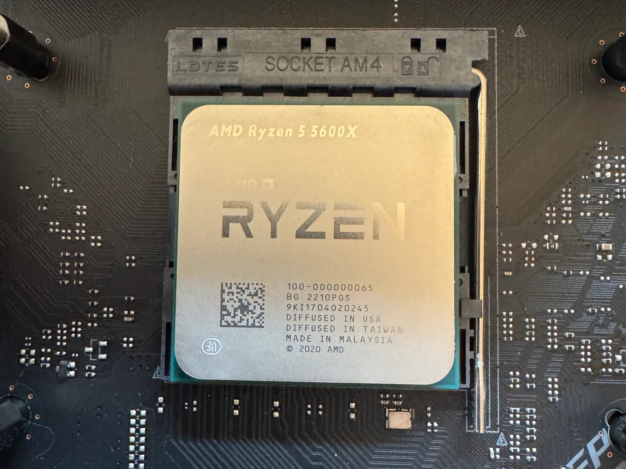 ROG STRIX B550 With Ryzen 5600x and 32gb of ddr4 memory.