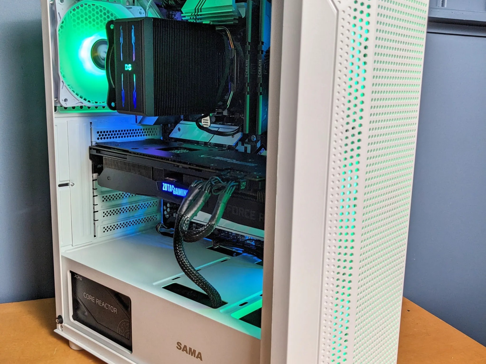 ⚡White Lightning⚡ i5-10400f, RTX 2070, 16GB DDR4 RAM, 1TB SSD M.2, White Case, RGB, Windows 11 Pro