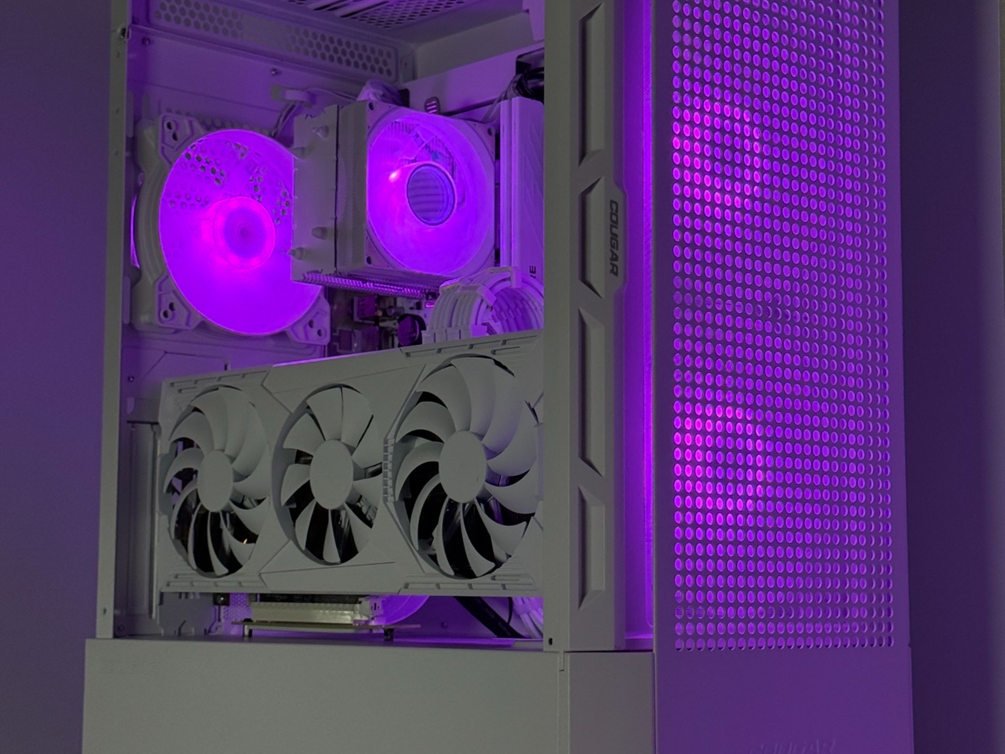 ⚪️FROSTBYTE STRIKER⚪️ 5700XT | RYZEN 5 | 16GB DDR4 | 1TB M.2