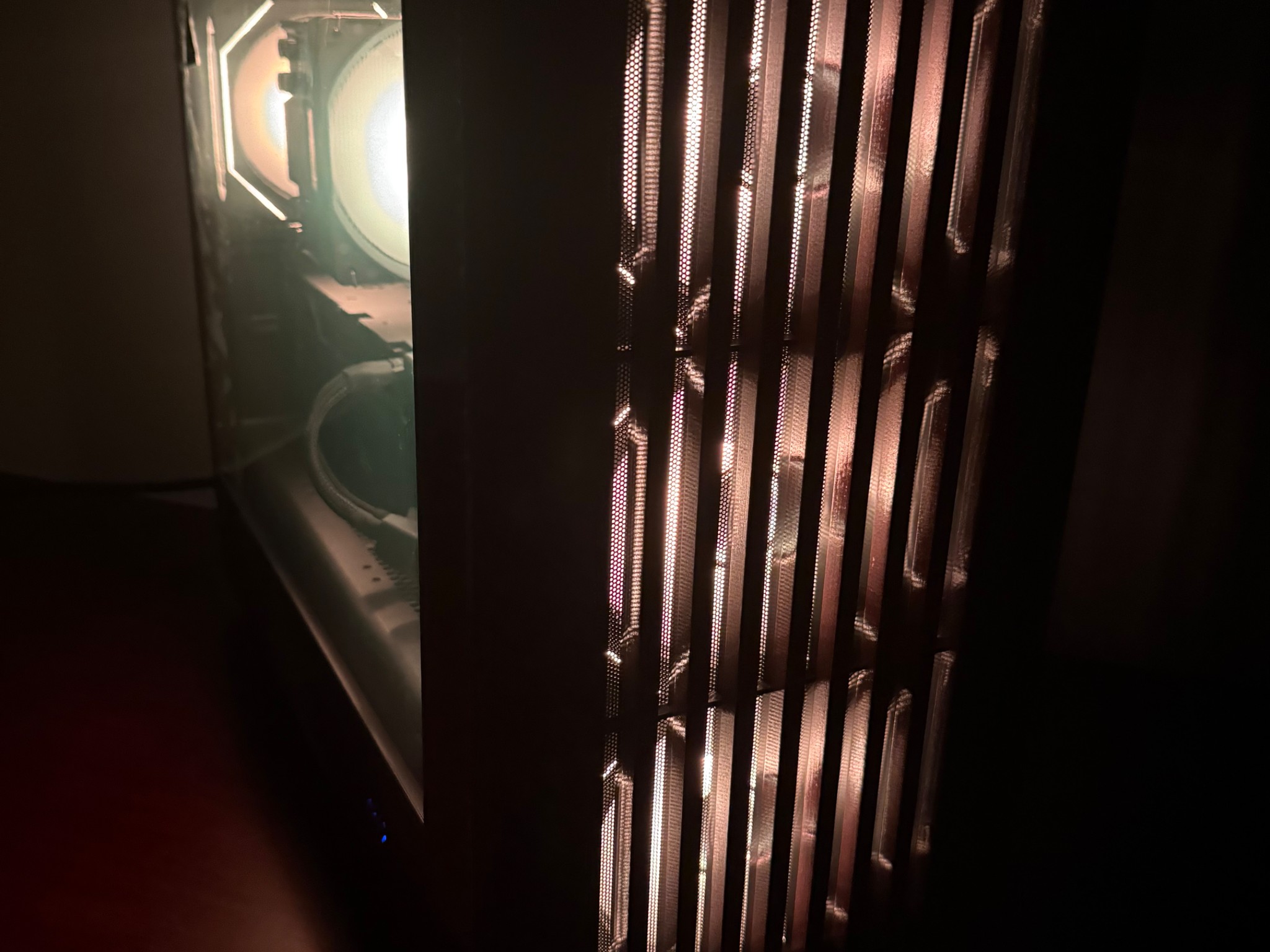 Walnut Wood Gaming PC - Geforce RTX 5060 Ti - Ryzen 5 7600X - 32GB DDR5 - 1TB Nvme - Windows 11 Pro