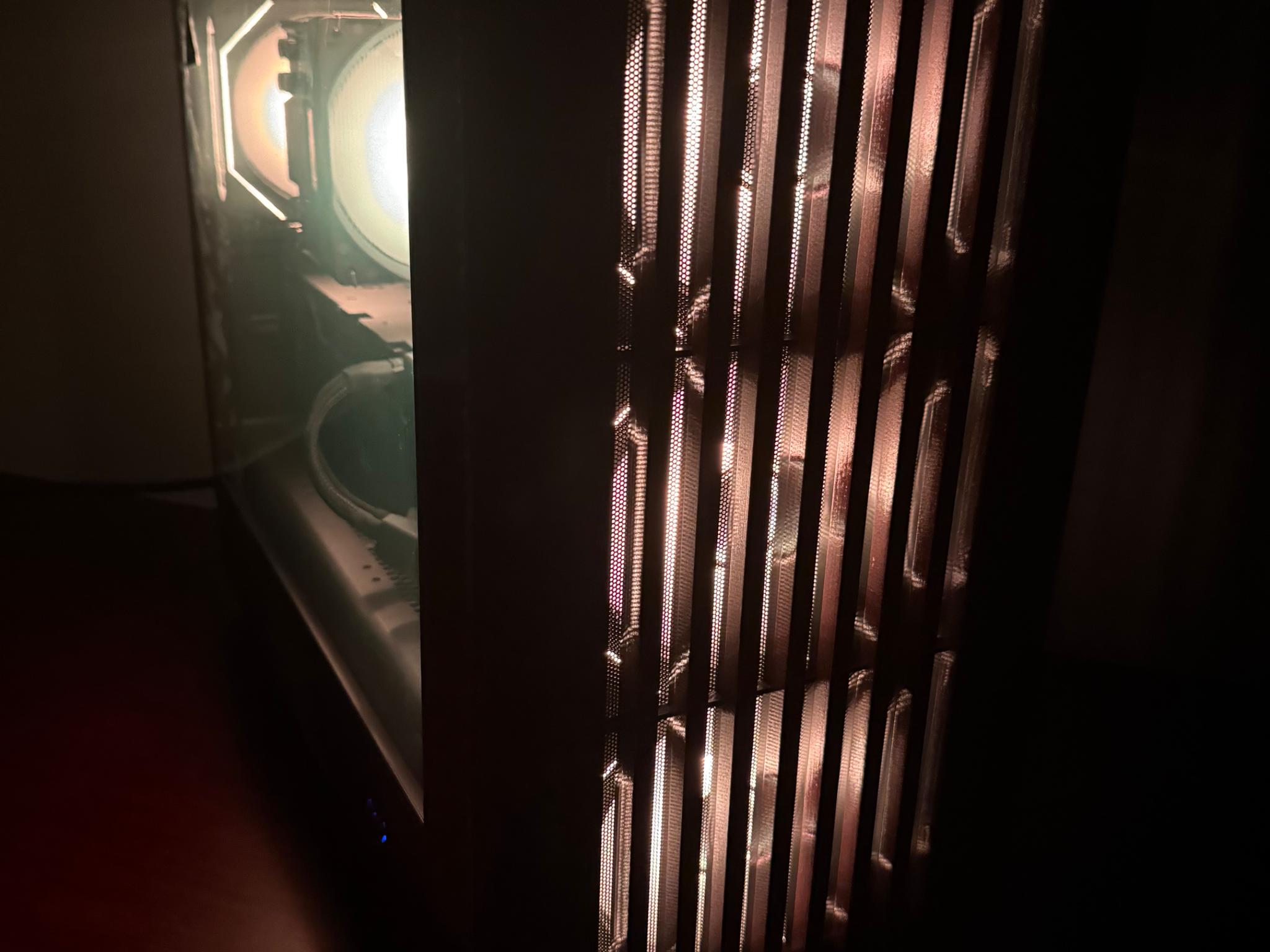 Walnut Wood Gaming PC - Geforce RTX 5060 Ti - Ryzen 5 7600X - 32GB DDR5 - 1TB Nvme - Windows 11 Pro