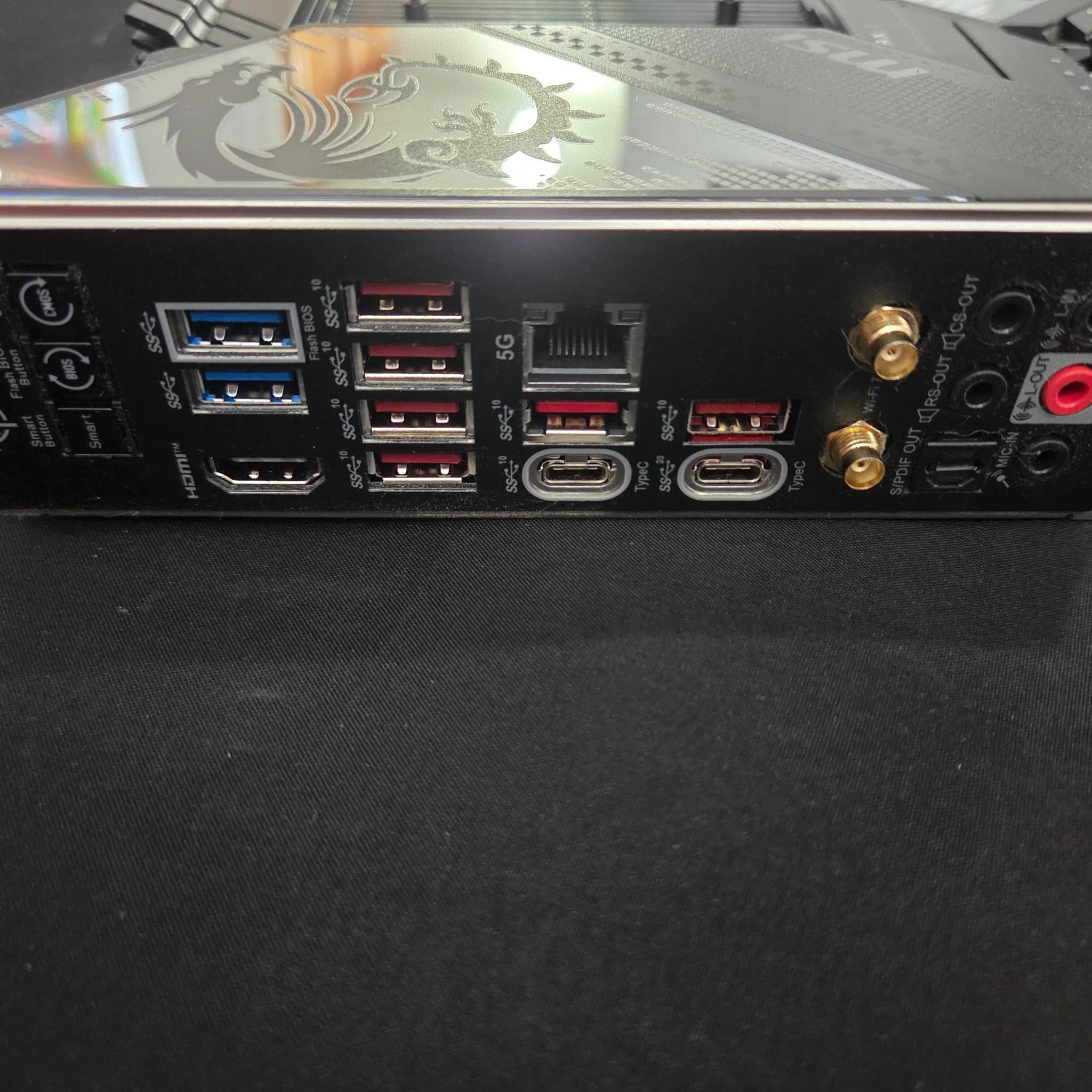 MSI Carbon Wifi 2 Z790 / i9 14900K Combo ( Like New )