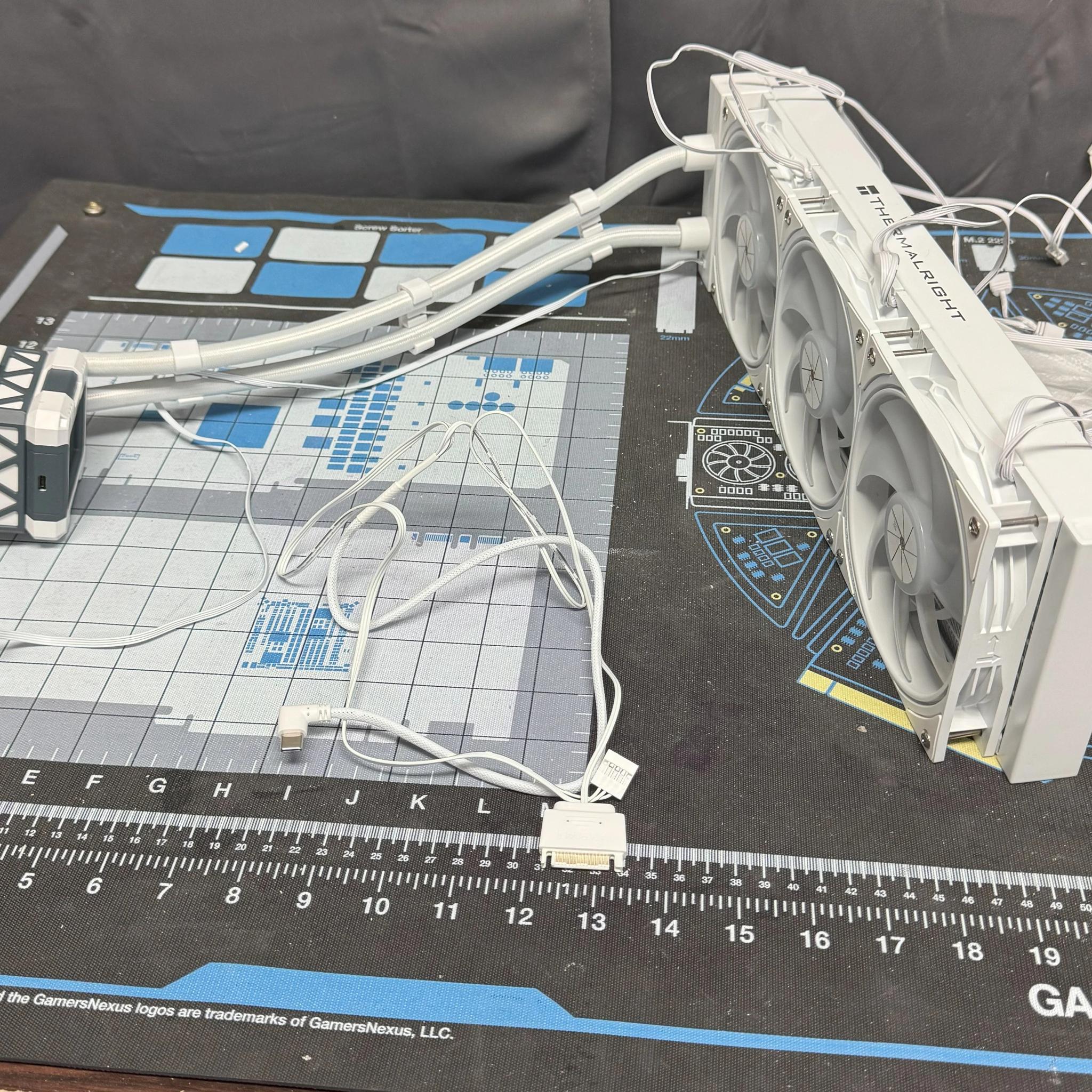 Used Like New Thermalright Frozen Warframe 360 AIO