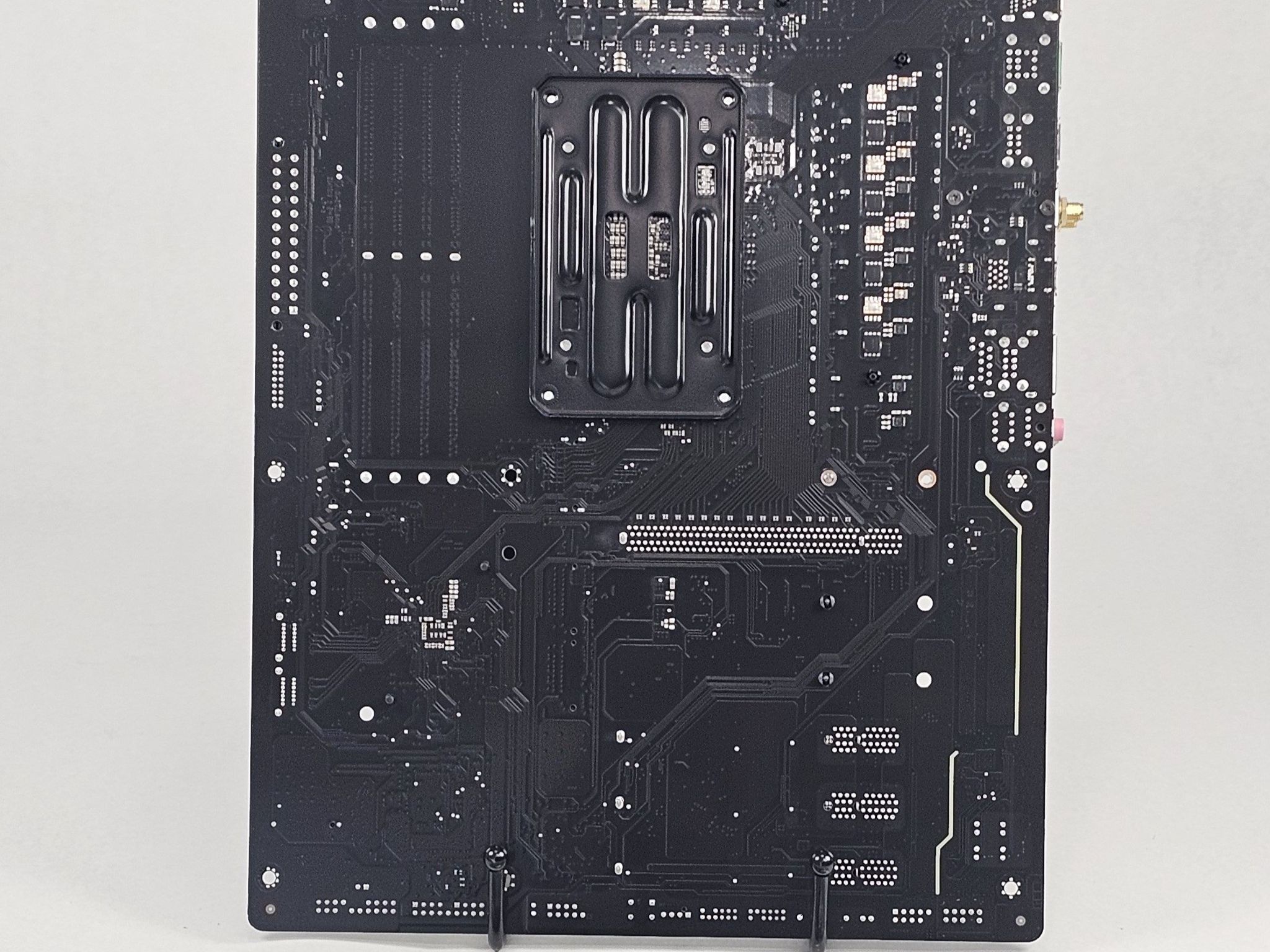 Gigabyte B650 UD AX AMD AM5 DDR5 ATX Motherboard