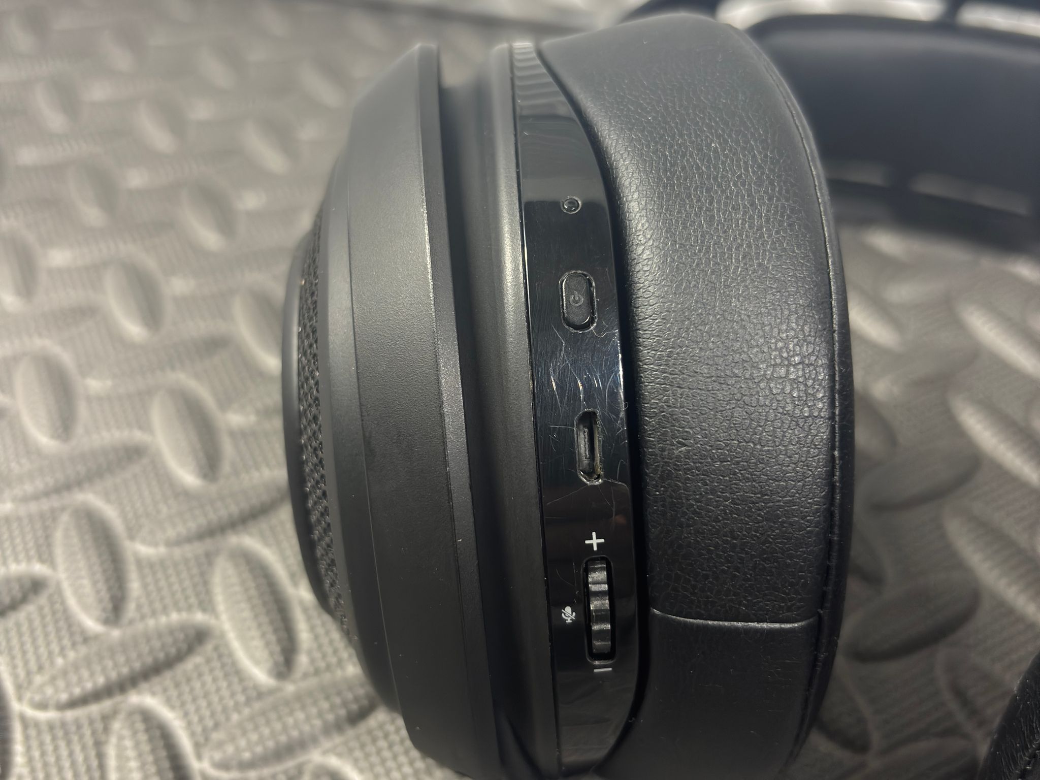 Title: Razer ManO'War 7.1 Wireless Gaming Headset – Tested Working